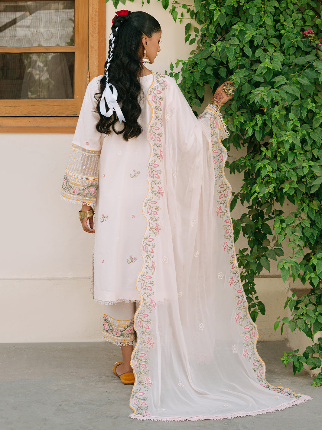 Mahnur | Shanaya Luxury Lawn 25 | Elnaz by Mahnur - Designer Dress - Type: Ladies Clothes - Available at Libayah - 100% Original