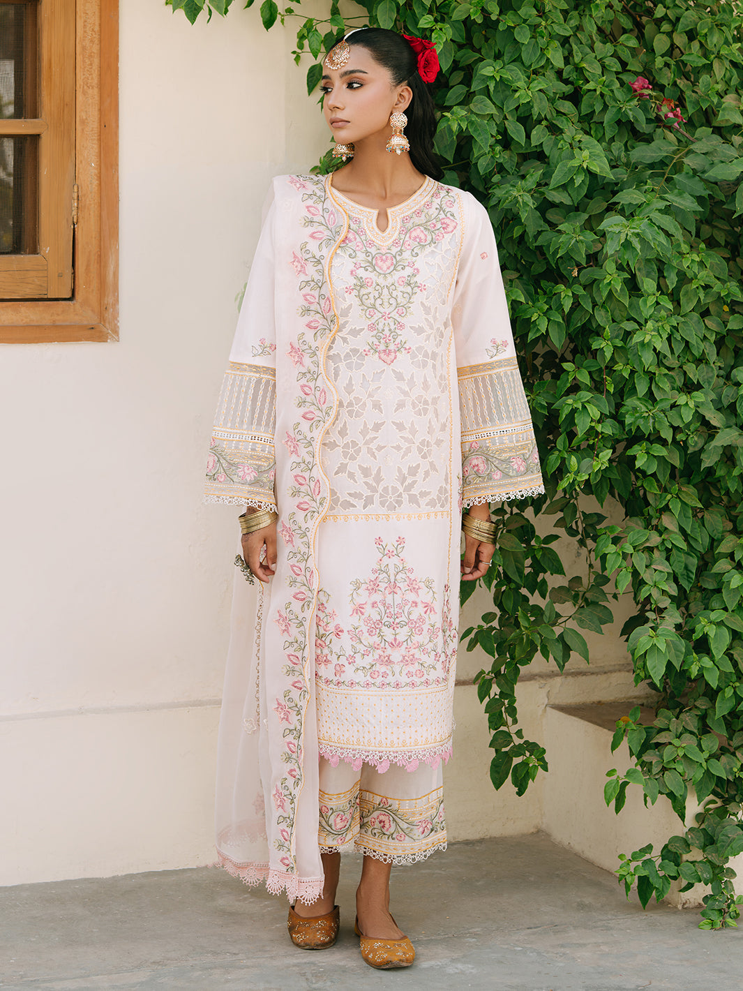 Mahnur | Shanaya Luxury Lawn 25 | Elnaz by Mahnur - Designer Dress - Type: Ladies Clothes - Available at Libayah - 100% Original