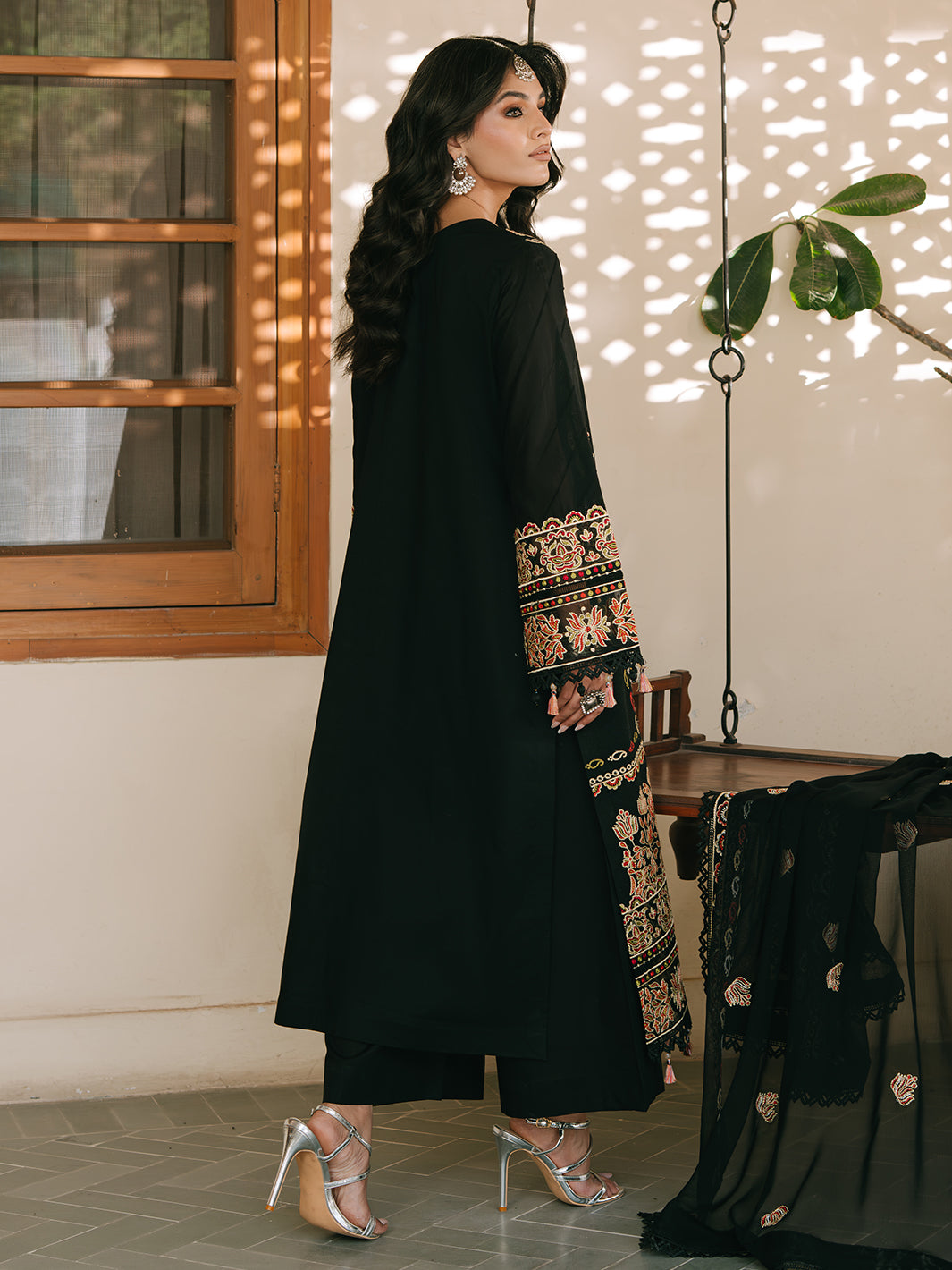 Mahnur | Shanaya Luxury Lawn 25 | Zehra by Mahnur - Designer Dress - Type: Ladies Clothes - Available at Libayah - 100% Original