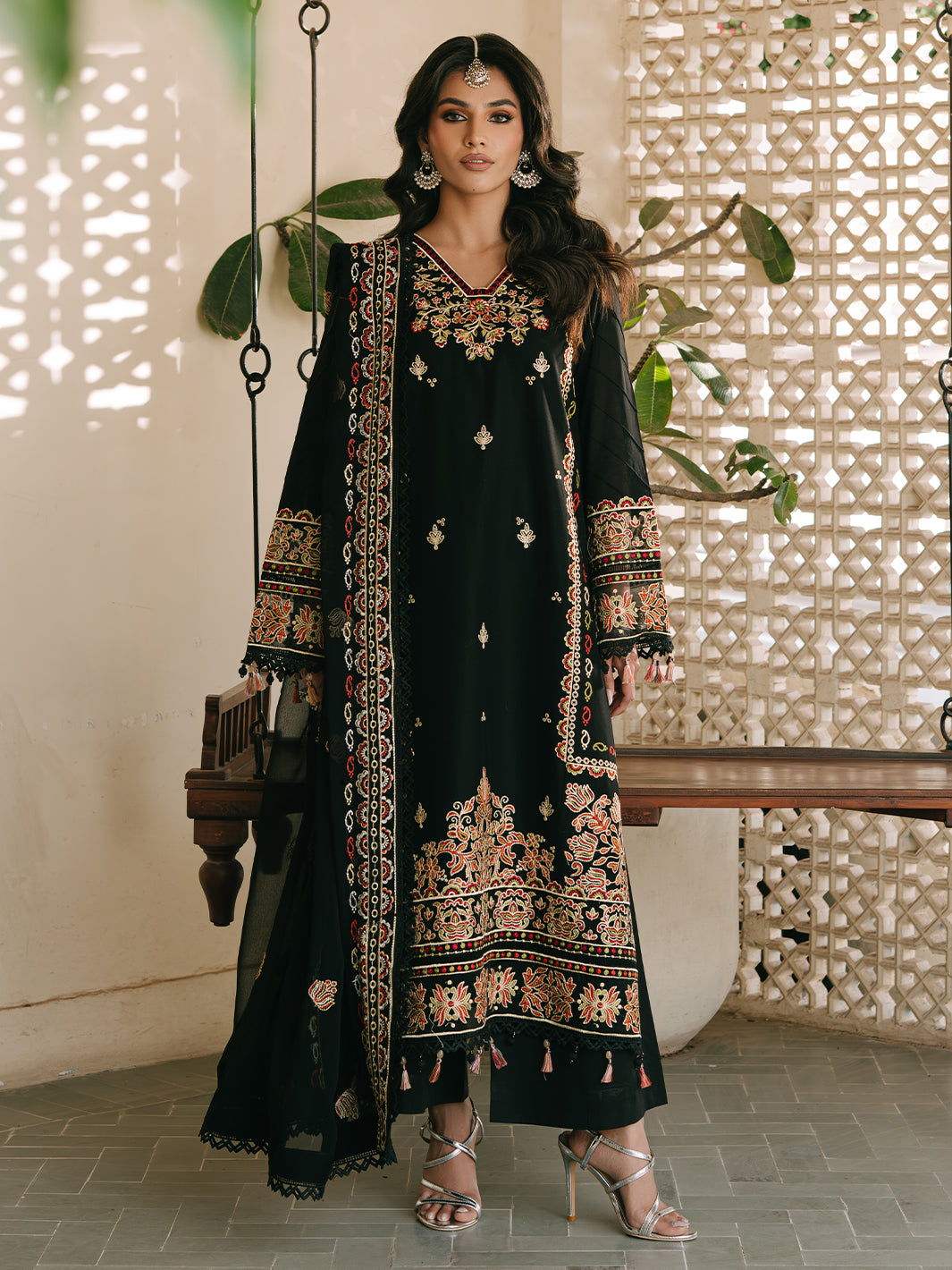 Mahnur | Shanaya Luxury Lawn 25 | Zehra by Mahnur - Designer Dress - Type: Ladies Clothes - Available at Libayah - 100% Original