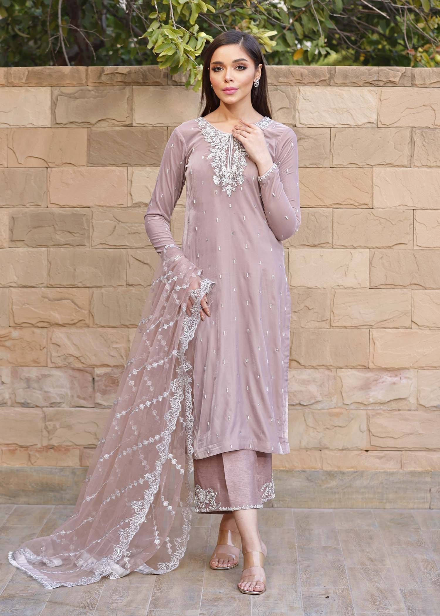 Mahum Asad | Winter Edit | VIDA by Mahum Asad - Designer Dress - Type: Ladies Clothes - Available at Libayah - 100% Original