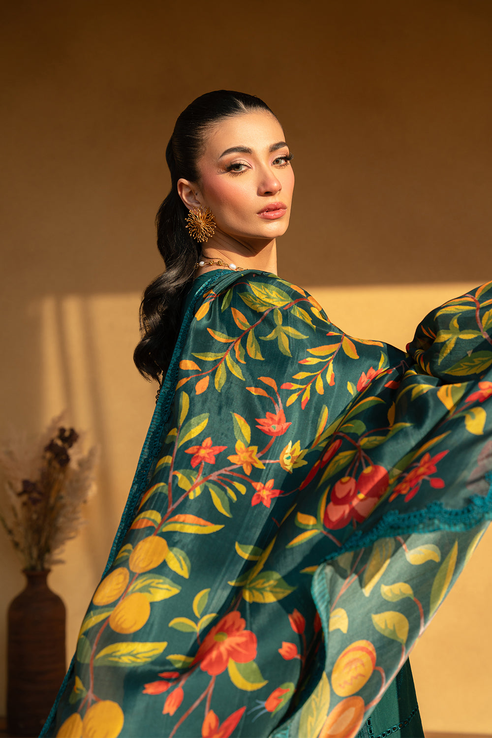 Saira Rizwan | Luxury Lawn 25 | LIRA-SRL25-10 by Saira Rizwan - Designer Dress - Type: Ladies Clothes - Available at Libayah - 100% Original