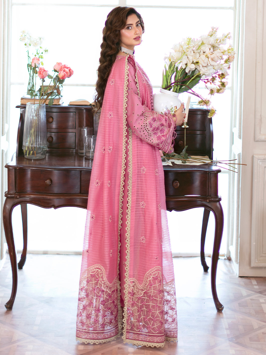 Mahnur | Sophie Luxury Lawn 25 | Raha by Mahnur - Designer Dress - Type: Ladies Clothes - Available at Libayah - 100% Original
