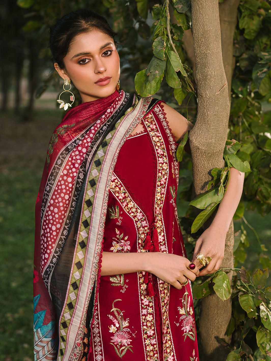 Mahnur | Dahlia Luxury Lawn 25 | Rosina by Mahnur - Designer Dress - Type: Ladies Clothes - Available at Libayah - 100% Original