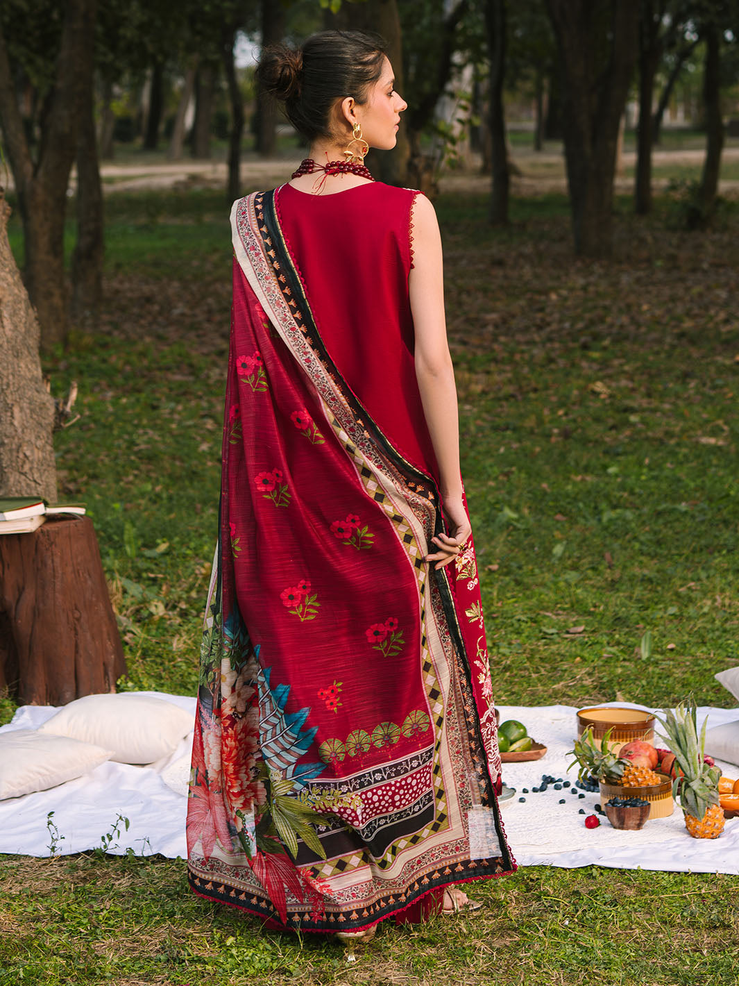 Mahnur | Dahlia Luxury Lawn 25 | Rosina by Mahnur - Designer Dress - Type: Ladies Clothes - Available at Libayah - 100% Original