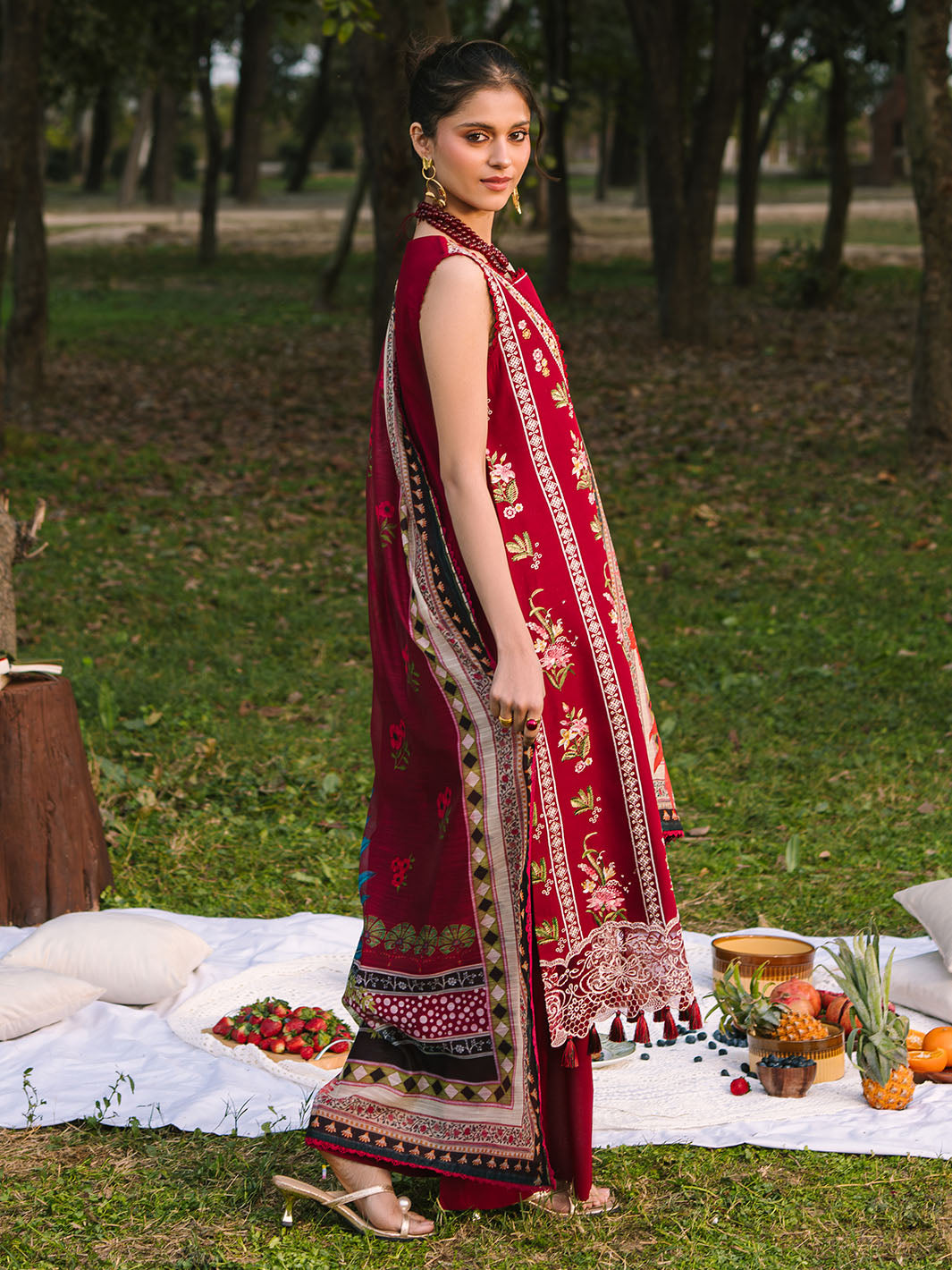 Mahnur | Dahlia Luxury Lawn 25 | Rosina by Mahnur - Designer Dress - Type: Ladies Clothes - Available at Libayah - 100% Original