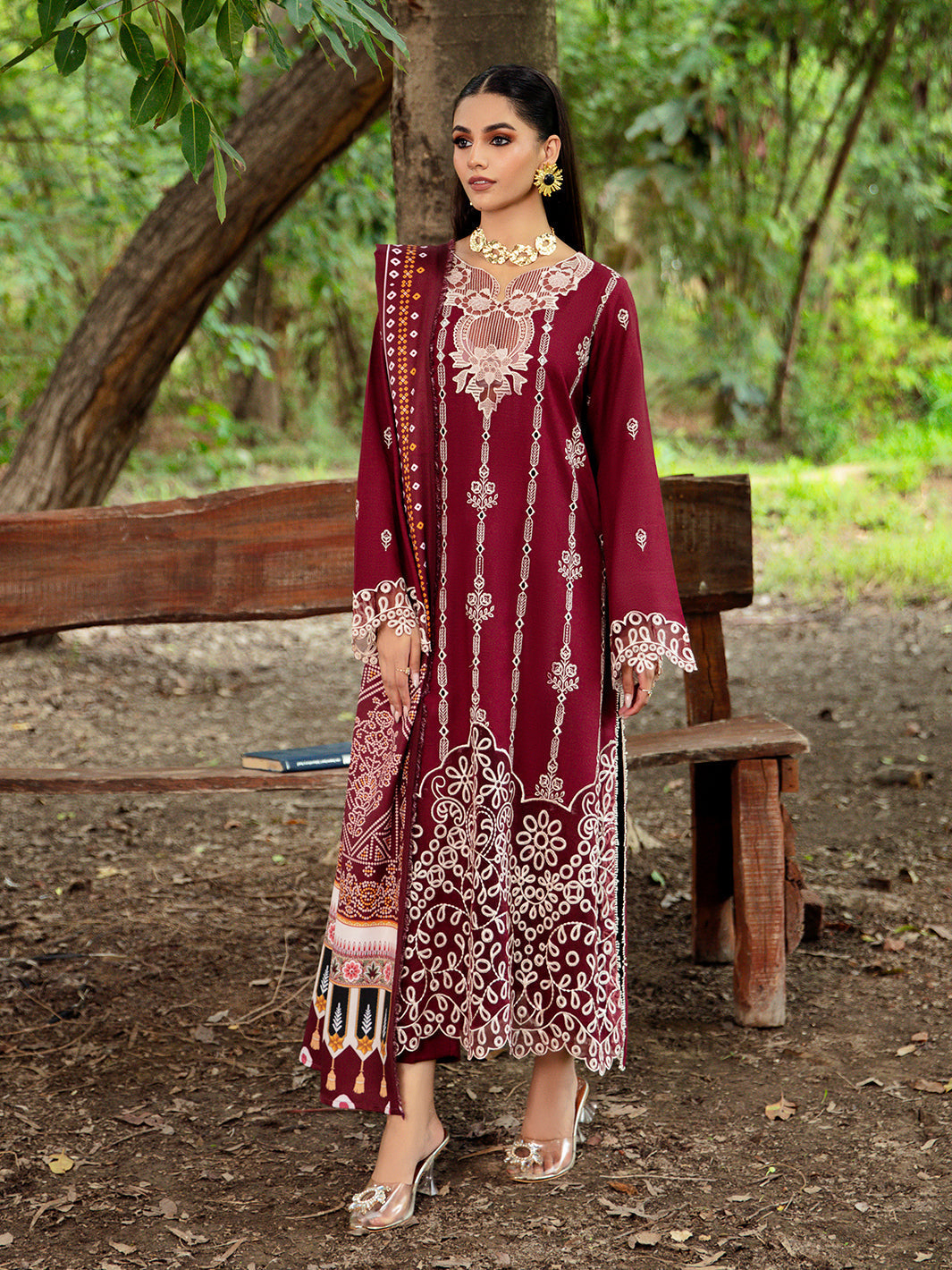 Mahnur | Hazel Winter 24 | SEREIN by Mahnur - Designer Dress - Type: Luxury - Available at Libayah - 100% Original