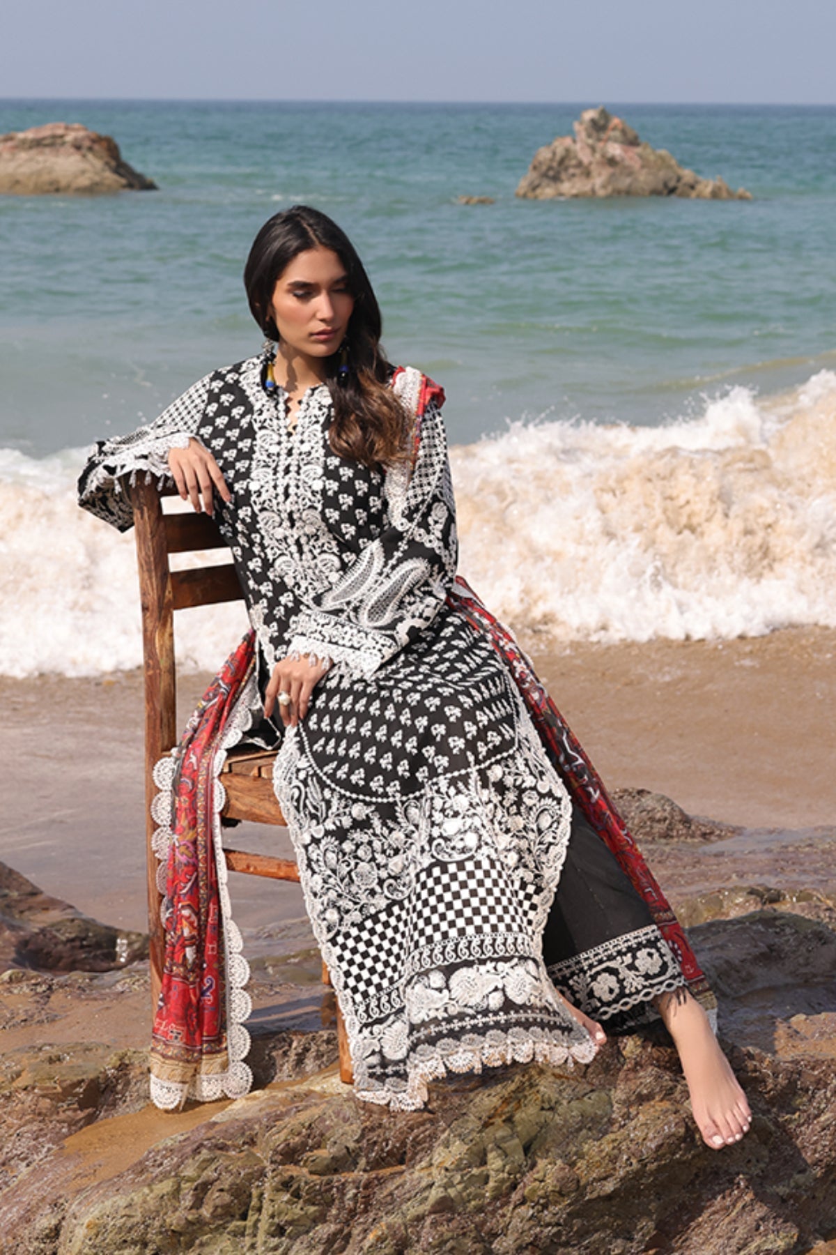 Imrozia Premium | Hania Luxury Lawn 25 | SL 75 Anoud by Imrozia Premium - Designer Dress - Type: Ladies Clothes - Available at Libayah - 100% Original