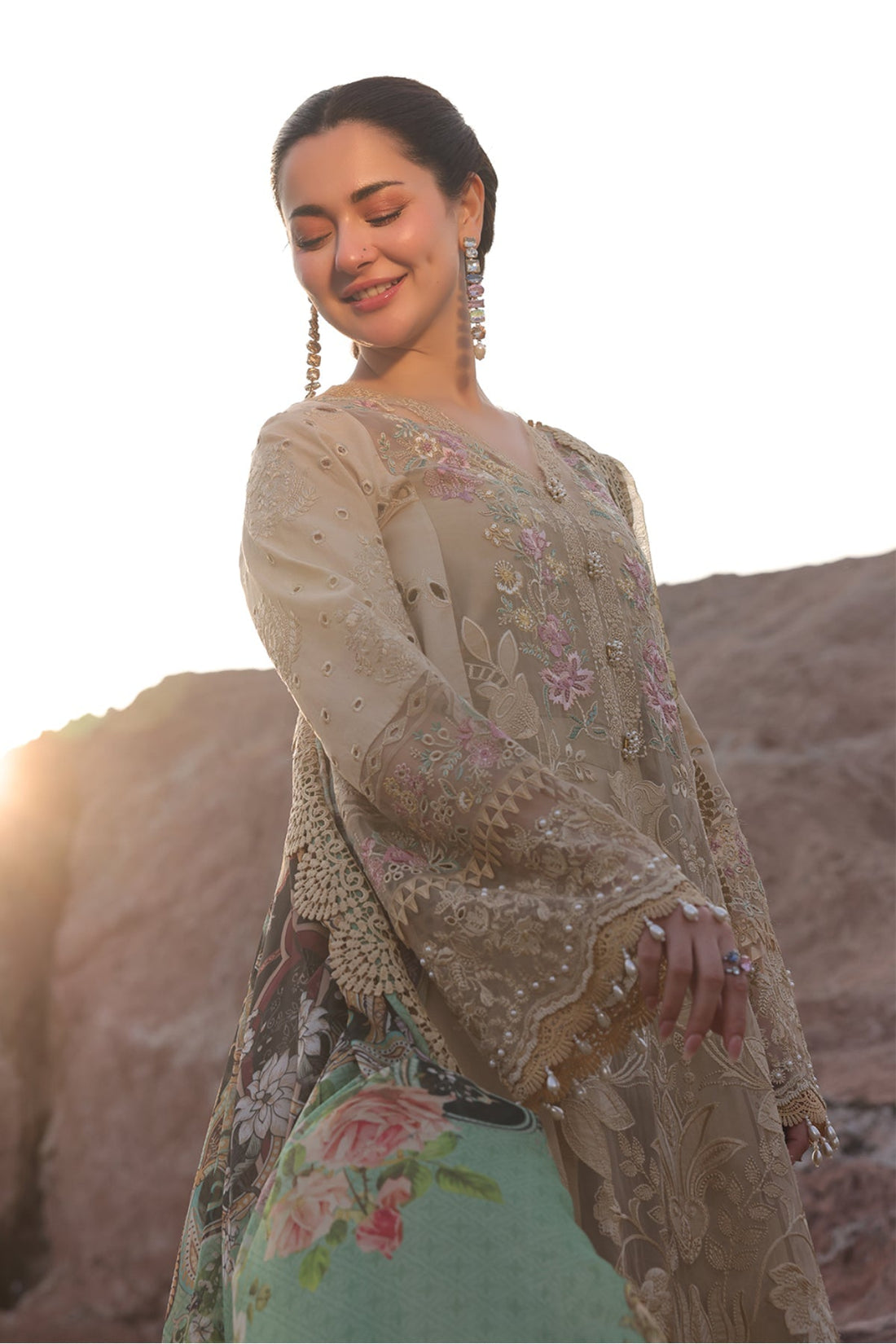 Imrozia Premium | Hania Luxury Lawn 25 | SL 83 Ayzal by Imrozia Premium - Designer Dress - Type: Ladies Clothes - Available at Libayah - 100% Original