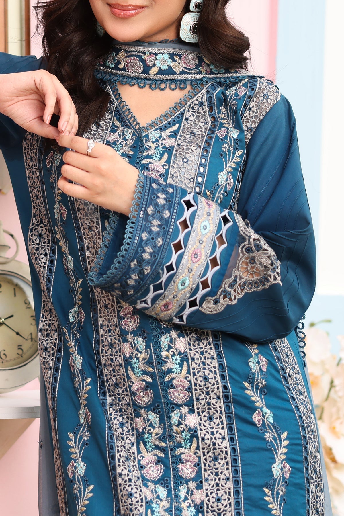 Imrozia Premium | Hayam Luxury Lawn 25 | SL 87 SAHAR by Imrozia Premium - Designer Dress - Type: Ladies Clothes - Available at Libayah - 100% Original