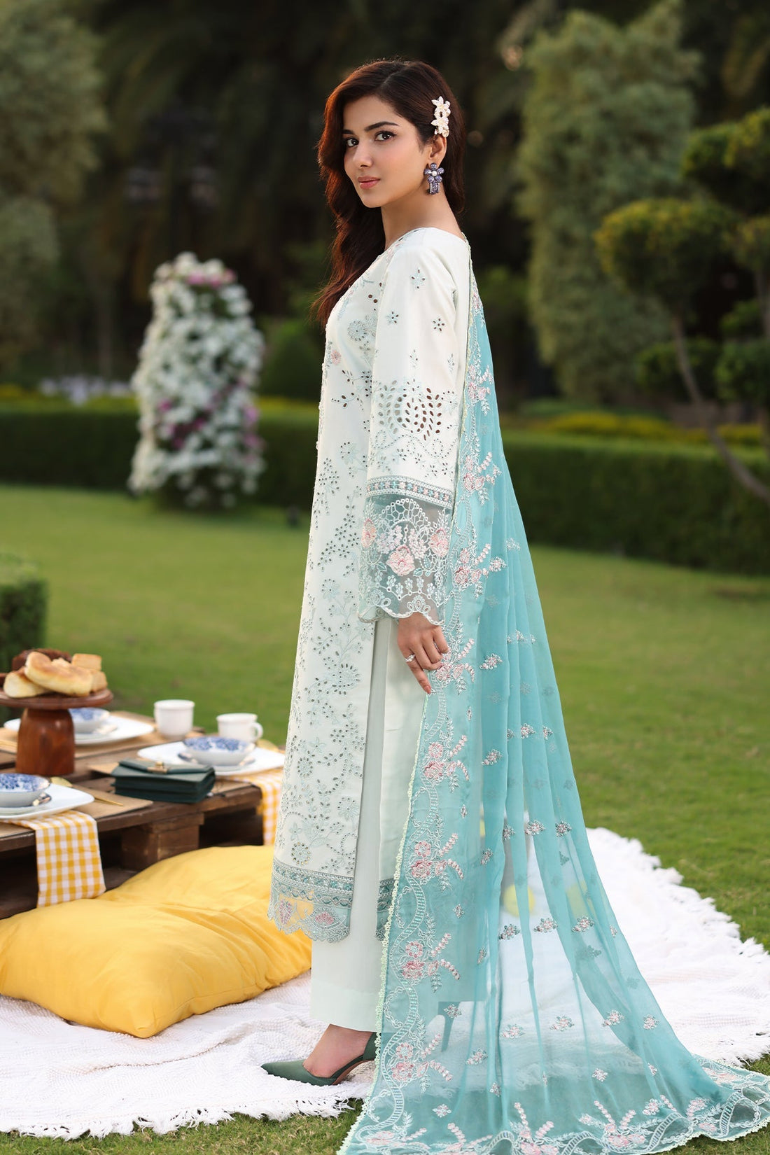 Imrozia Premium | Hayam Luxury Lawn 25 | SL 88 HIBA by Imrozia Premium - Designer Dress - Type: Ladies Clothes - Available at Libayah - 100% Original