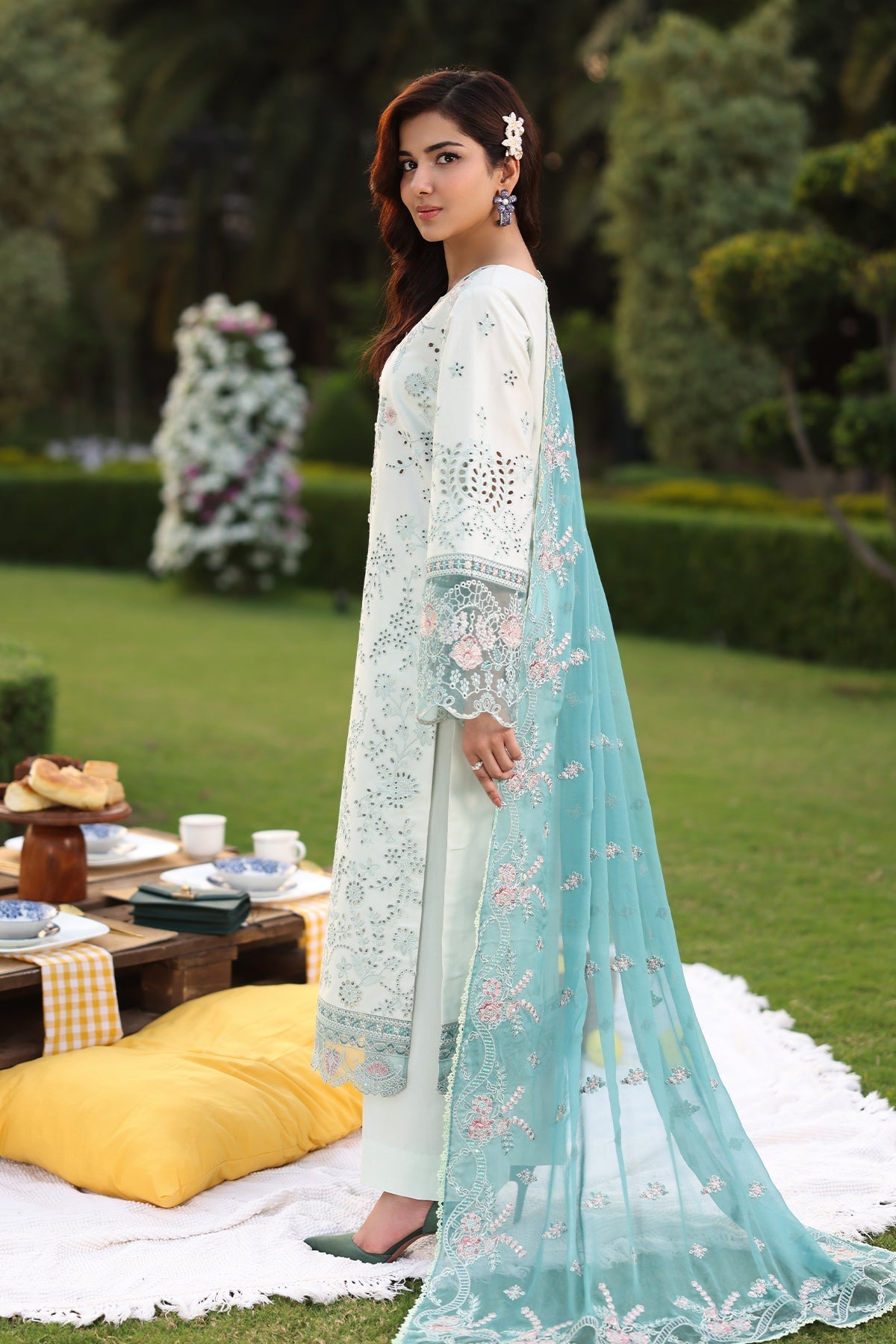 Imrozia Premium | Hayam Luxury Lawn 25 | SL 88 HIBA by Imrozia Premium - Designer Dress - Type: Ladies Clothes - Available at Libayah - 100% Original