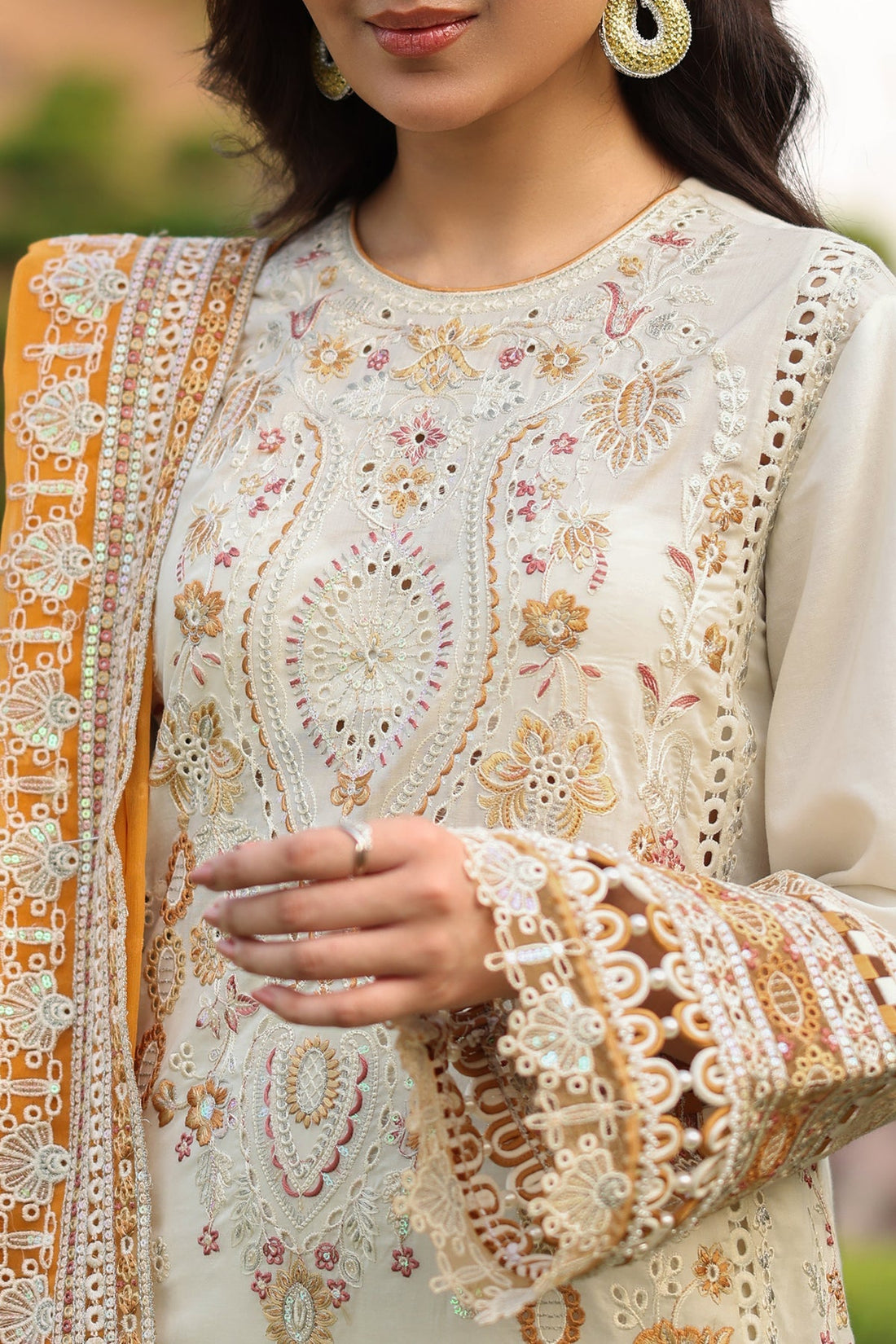 Imrozia Premium | Hayam Luxury Lawn 25 | SL 91 LULU by Imrozia Premium - Designer Dress - Type: Ladies Clothes - Available at Libayah - 100% Original