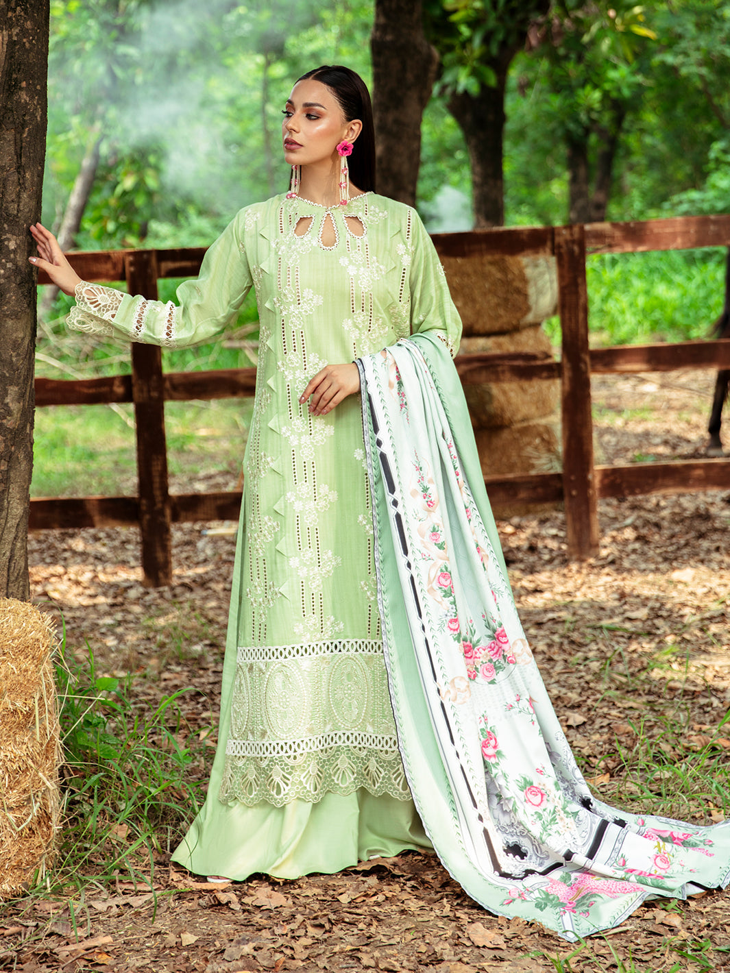 Mahnur | Hazel Winter 24 | STELLA by Mahnur - Designer Dress - Type: Luxury - Available at Libayah - 100% Original