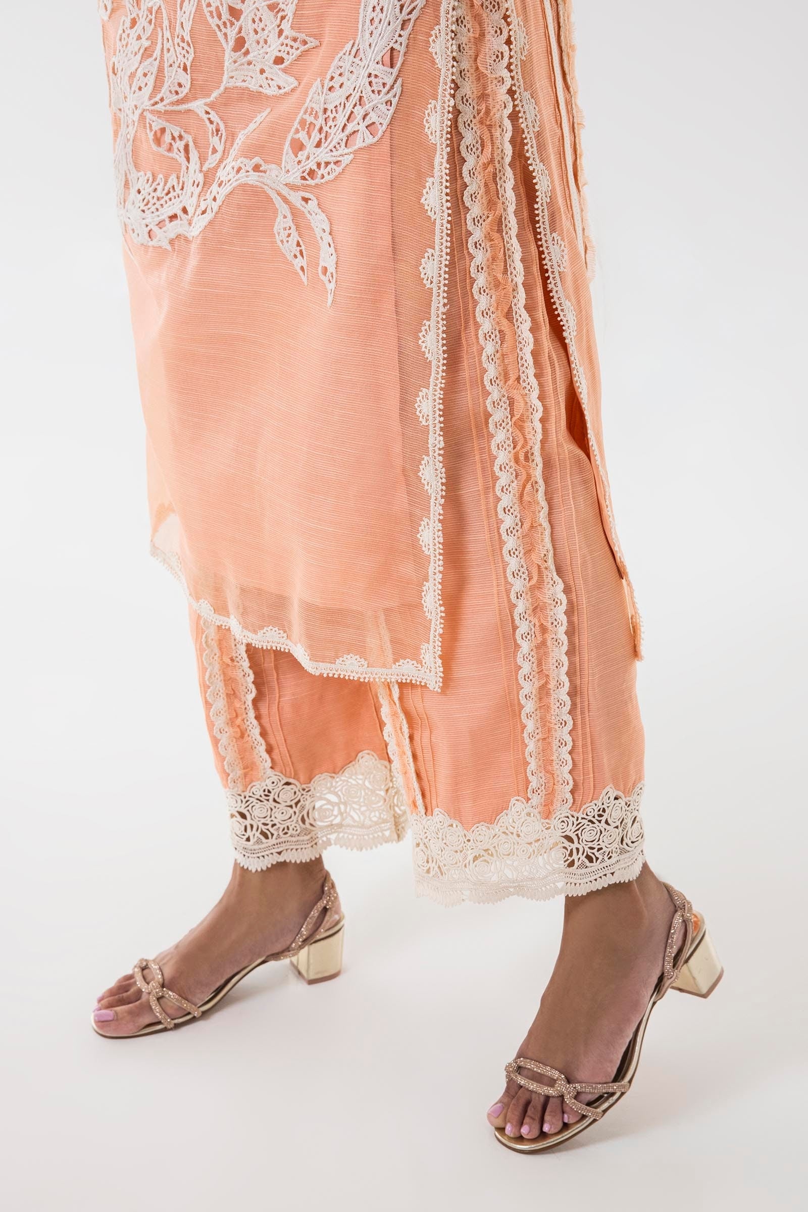 Sana Safinaz | Luxury Pret | SS24FOR241P2T by Sana Safinaz - Designer Dress - Type: Ladies Clothes - Available at Libayah - 100% Original