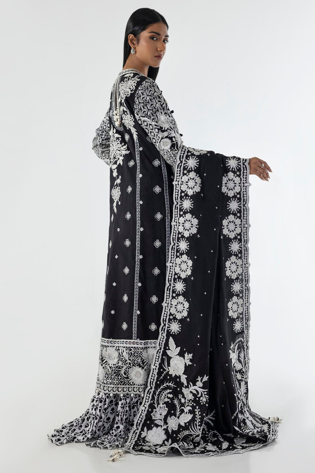 Sana Safinaz | Luxury Pret | SS24FOR263P3 by Sana Safinaz - Designer Dress - Type: Ladies Clothes - Available at Libayah - 100% Original