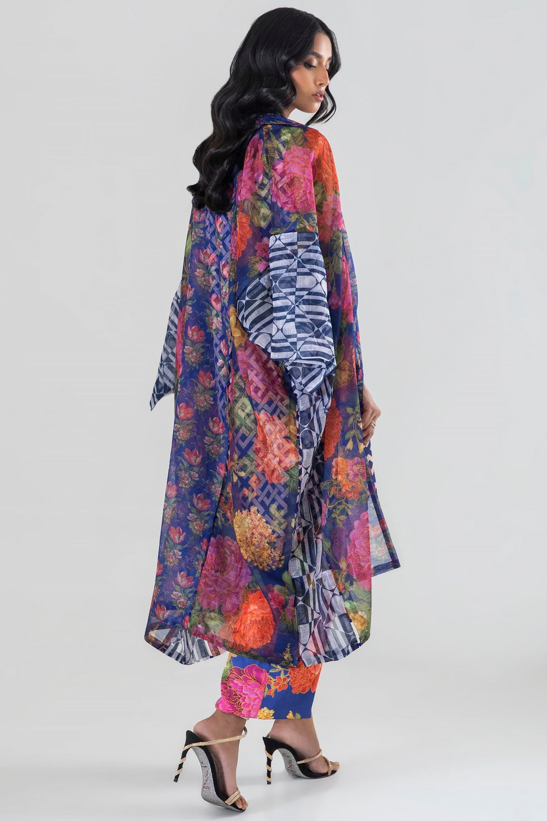 Sana Safinaz | Luxury Pret |  SS24FOR213P2T by Sana Safinaz - Designer Dress - Type: Ladies Clothes - Available at Libayah - 100% Original