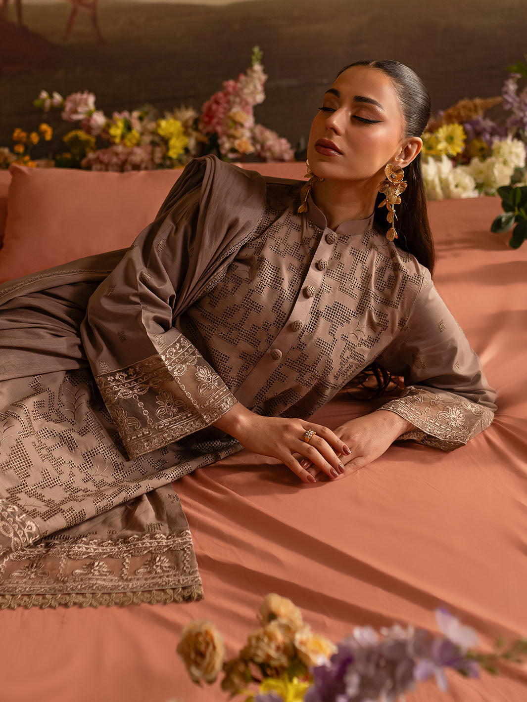 Mahnur | Twilight Luxury Lawn 25 | SIENNA by Mahnur - Designer Dress - Type: Ladies Clothes - Available at Libayah - 100% Original