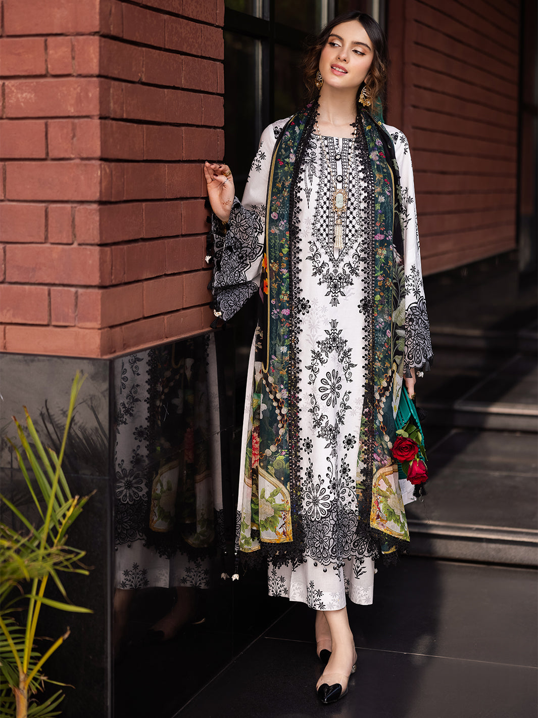 Mahnur | After Hours Luxury Lawn 25 | Sundaze Soiree by Mahnur - Designer Dress - Type: Ladies Clothes - Available at Libayah - 100% Original