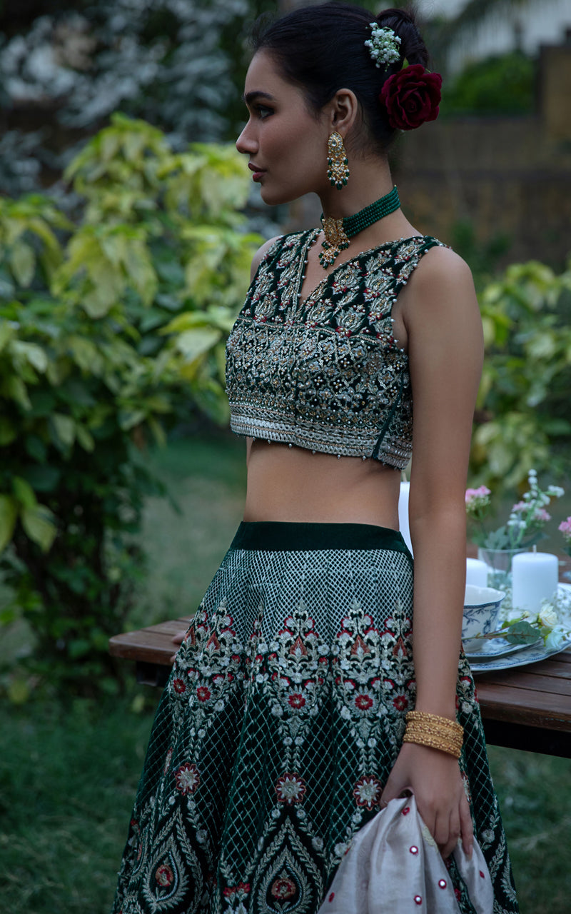Threads and Motifs | Formal Dresses 24 | 7556 by Threads and Motifs - Designer Dress - Type: Ladies Clothes - Available at Libayah - 100% Original