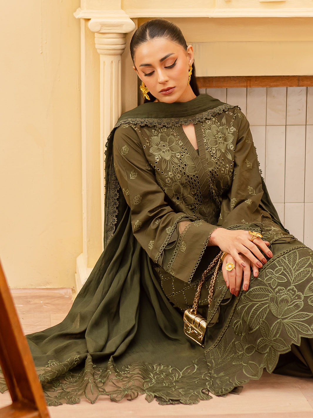 Mahnur | Twilight Luxury Lawn 25 | VALERIA by Mahnur - Designer Dress - Type: Ladies Clothes - Available at Libayah - 100% Original