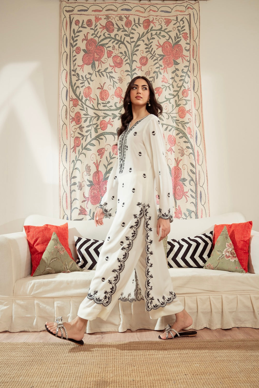 Vintage | Fall Essentials 24 | Morich by Vintage - Designer Dress - Type: Luxury - Available at Libayah - 100% Original