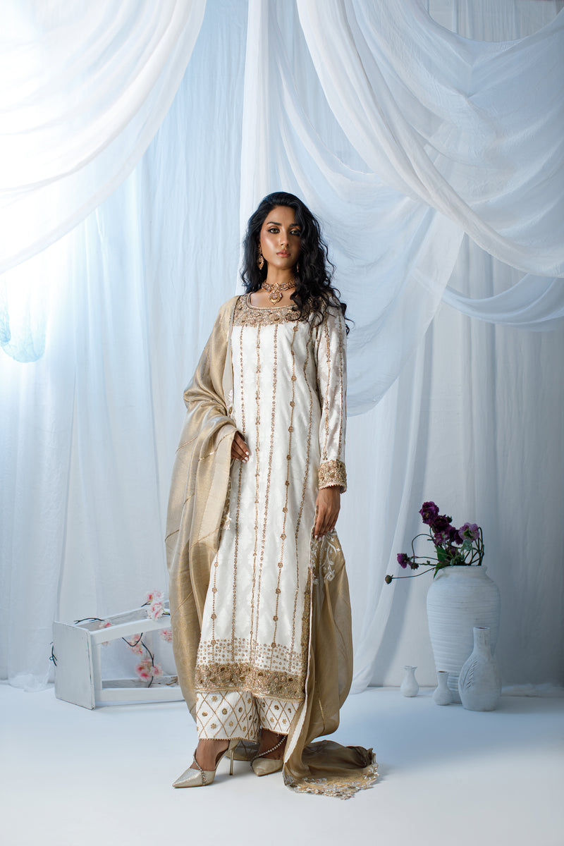 Wahaj M Khan | Zohra Drop 2 Formals | White & Gold Zohra Outfit by Wahaj M.Khan - Designer Dress - Type: Ladies Clothes - Available at Libayah - 100% Original