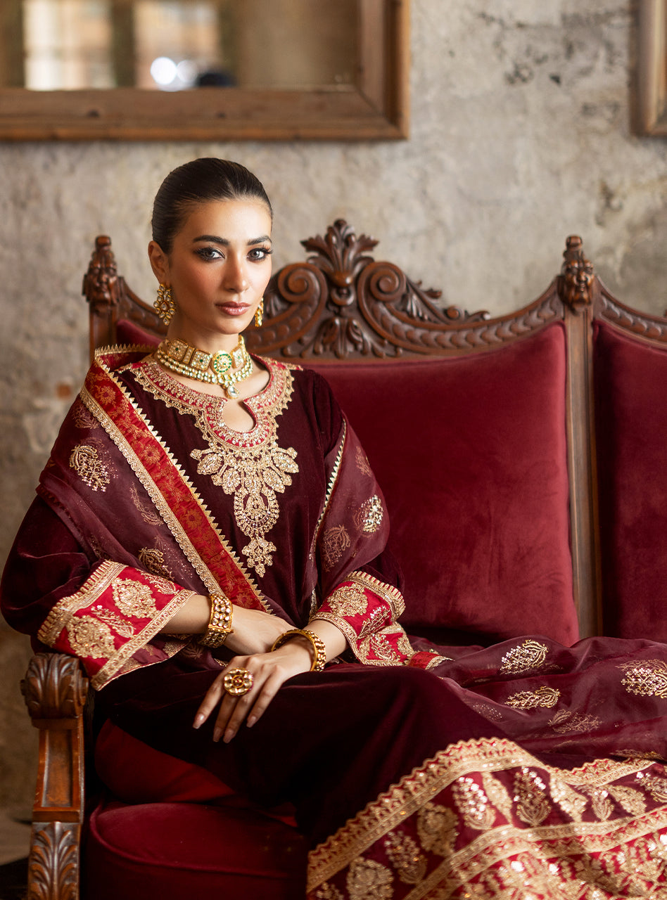Zainab Chottani | Velvet Formals 24 | Neesa by Zainab Chottani - Designer Dress - Type: Ladies Clothes - Available at Libayah - 100% Original
