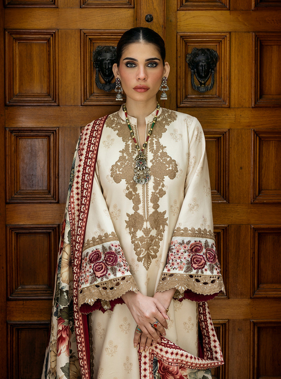 Zainab Chottani | Winter Shawls 24 |  Shyna by Zainab Chottani - Designer Dress - Type: Ladies Clothes - Available at Libayah - 100% Original