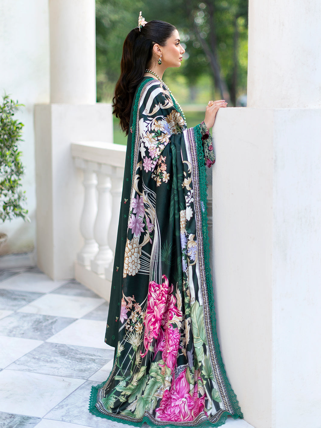 Mahnur | Sophie Luxury Lawn 25 | Zoya by Mahnur - Designer Dress - Type: Ladies Clothes - Available at Libayah - 100% Original