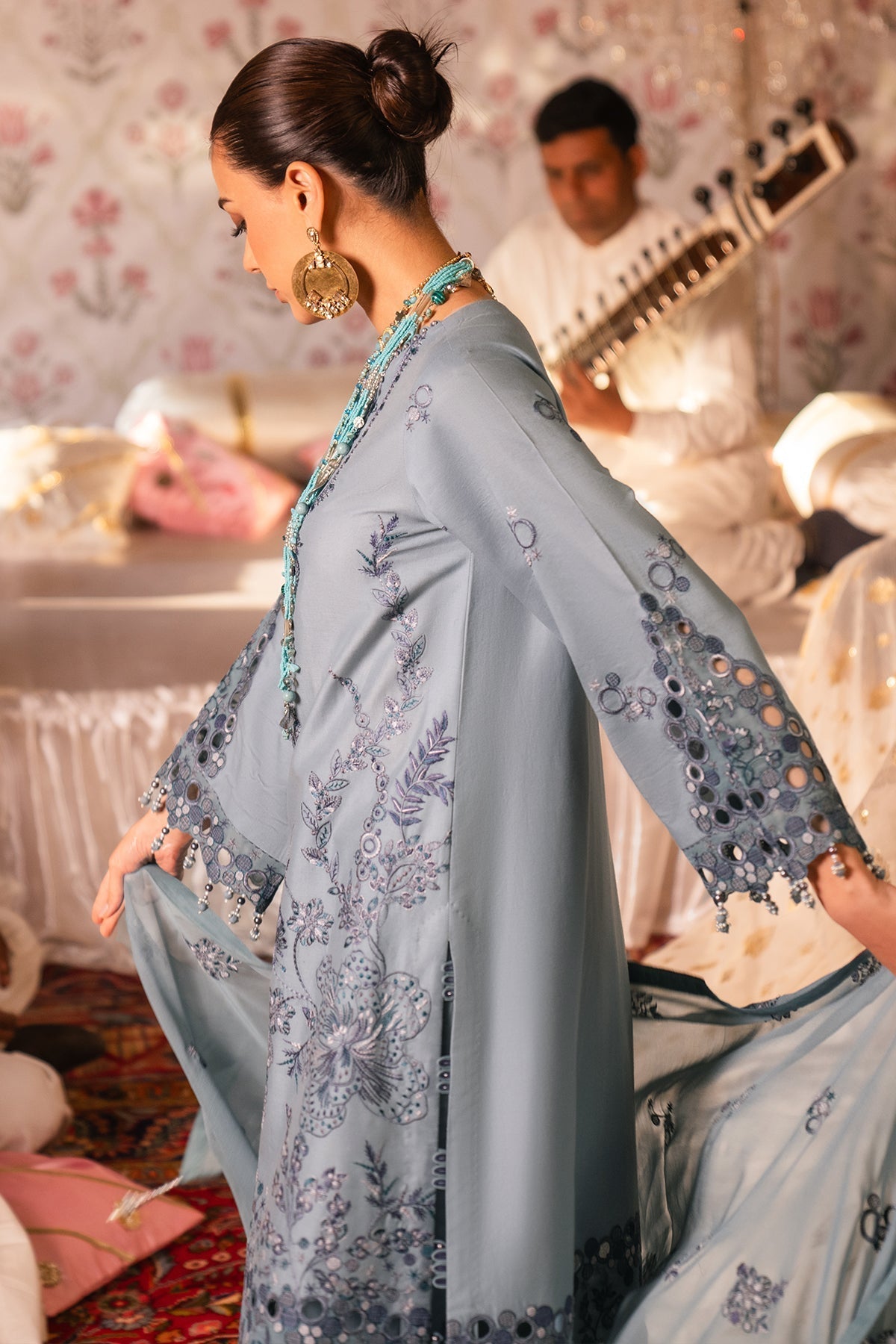 Alizeh | Rawayat Luxury Lawn 24 | Sahiba by Alizeh - Designer Dress - Type: Ladies Clothes - Available at Libayah - 100% Original