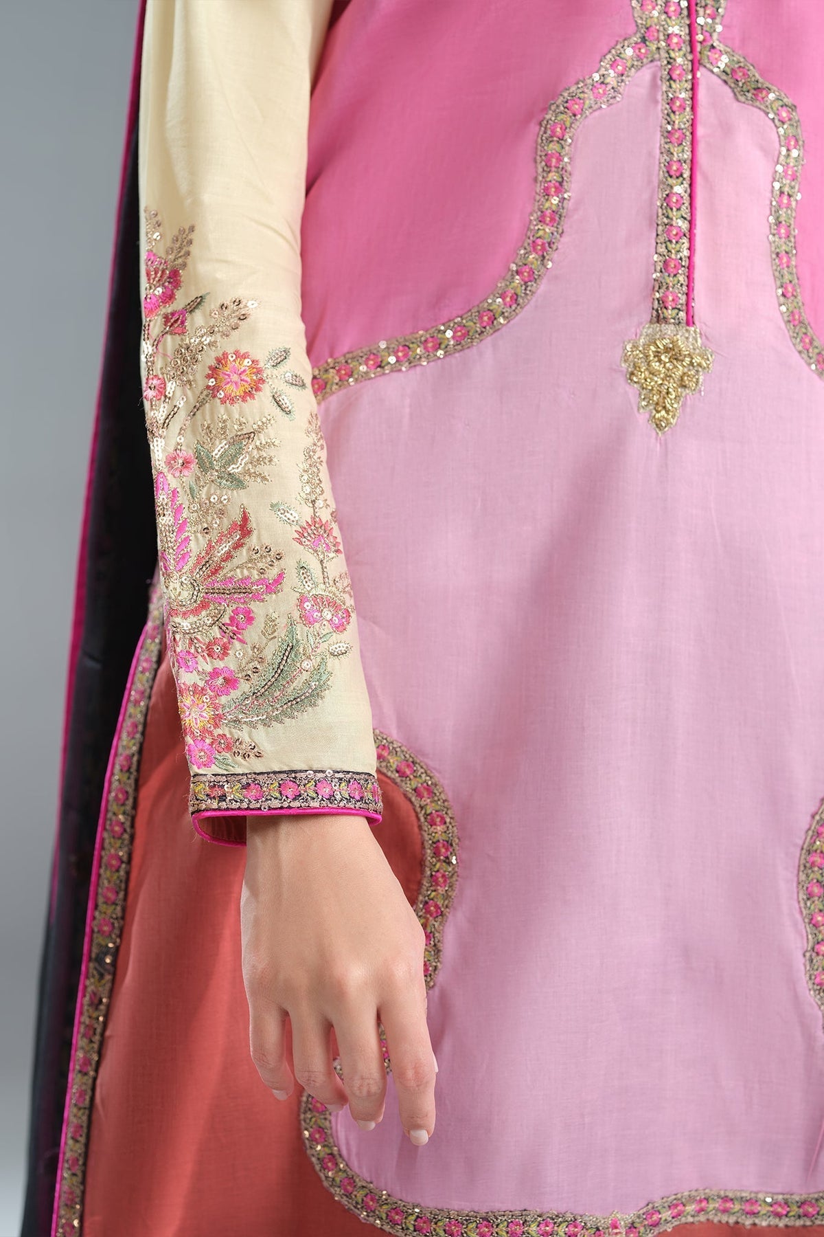 Fahad Hussayn | Pehra Luxury Pret 24 | ANTARI by Fahad Hussayn - Designer Dress - Type: Ladies Clothes - Available at Libayah - 100% Original