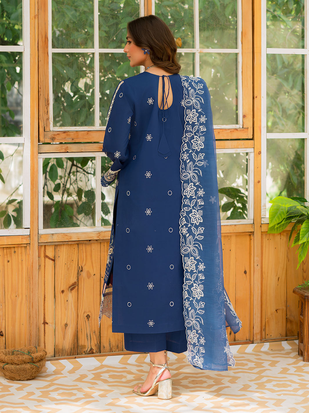 Mahnur | Bella Lawn 24 | BL - 02 by Mahnur - Designer Dress - Type: Ladies Clothes - Available at Libayah - 100% Original