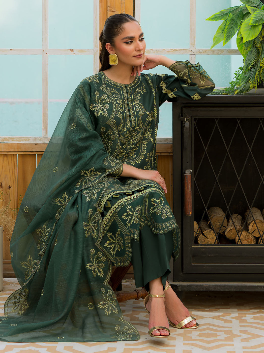Mahnur | Bella Lawn 24 | BL - 06 by Mahnur - Designer Dress - Type: Ladies Clothes - Available at Libayah - 100% Original