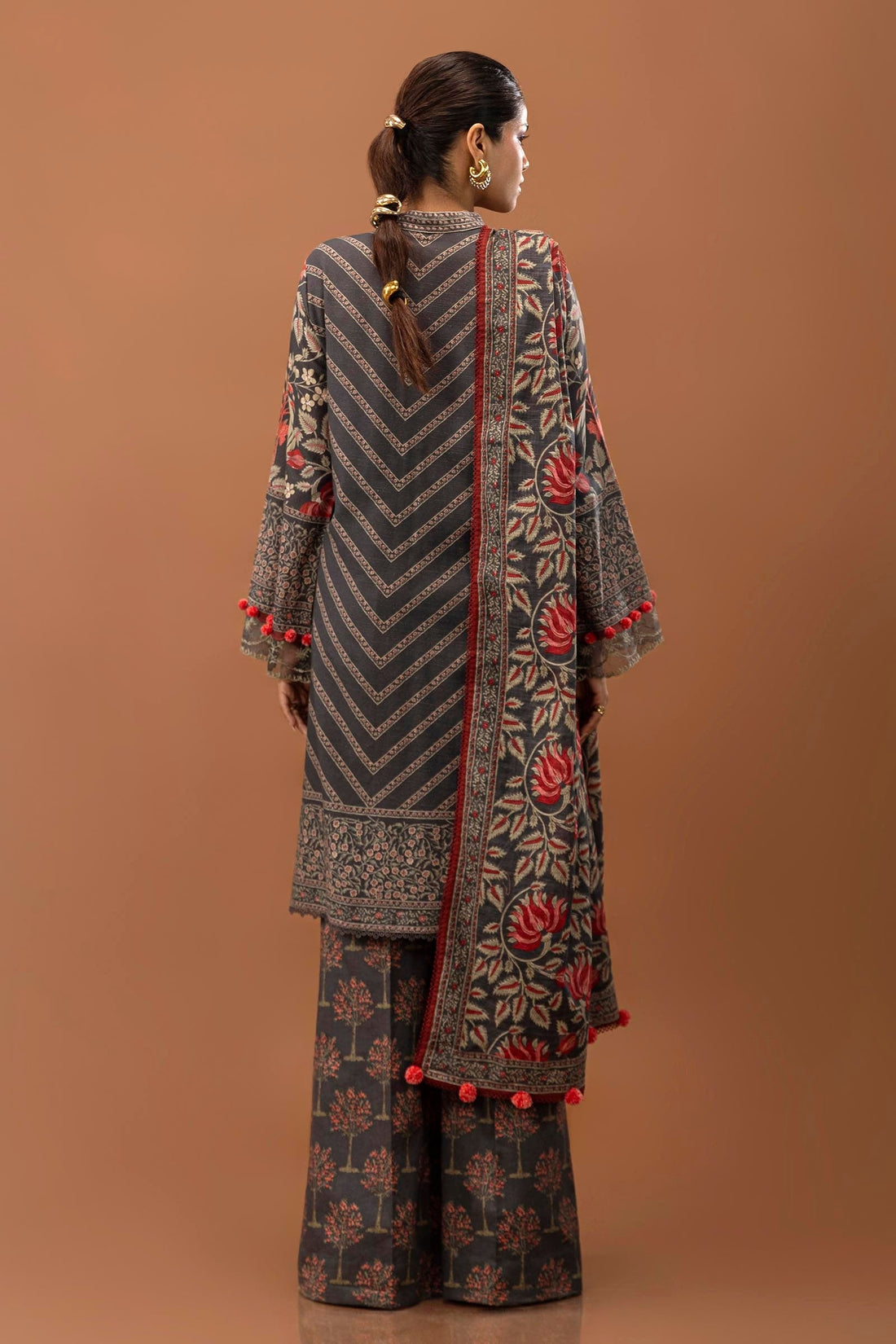 Sana Safinaz | Mahay Winter 24 | H243-002B-3CQ by Sana Safinaz - Designer Dress - Type: Luxury - Available at Libayah - 100% Original