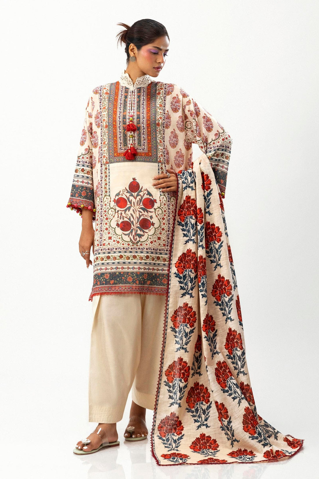 Sana Safinaz | Mahay Winter 24 | H243-003A-2Q by Sana Safinaz - Designer Dress - Type: Luxury - Available at Libayah - 100% Original