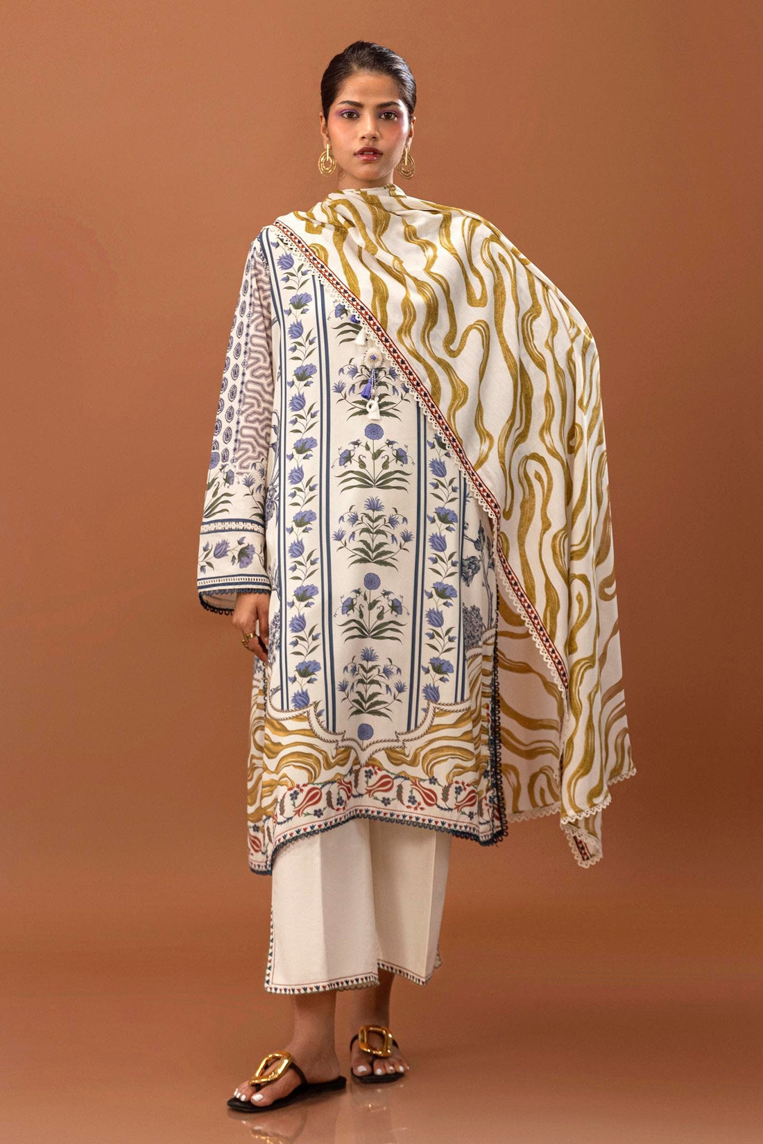 Sana Safinaz | Mahay Winter 24 | H243-004B-3DA by Sana Safinaz - Designer Dress - Type: Luxury - Available at Libayah - 100% Original