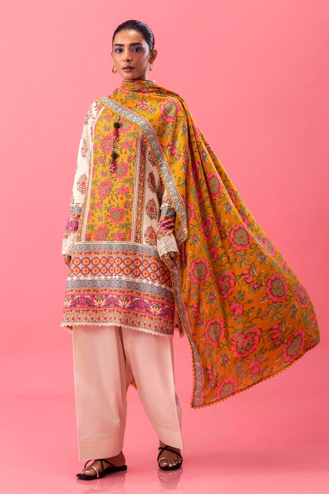 Sana Safinaz | Mahay Winter 24 | H243-005A-2DC by Sana Safinaz - Designer Dress - Type: Luxury - Available at Libayah - 100% Original