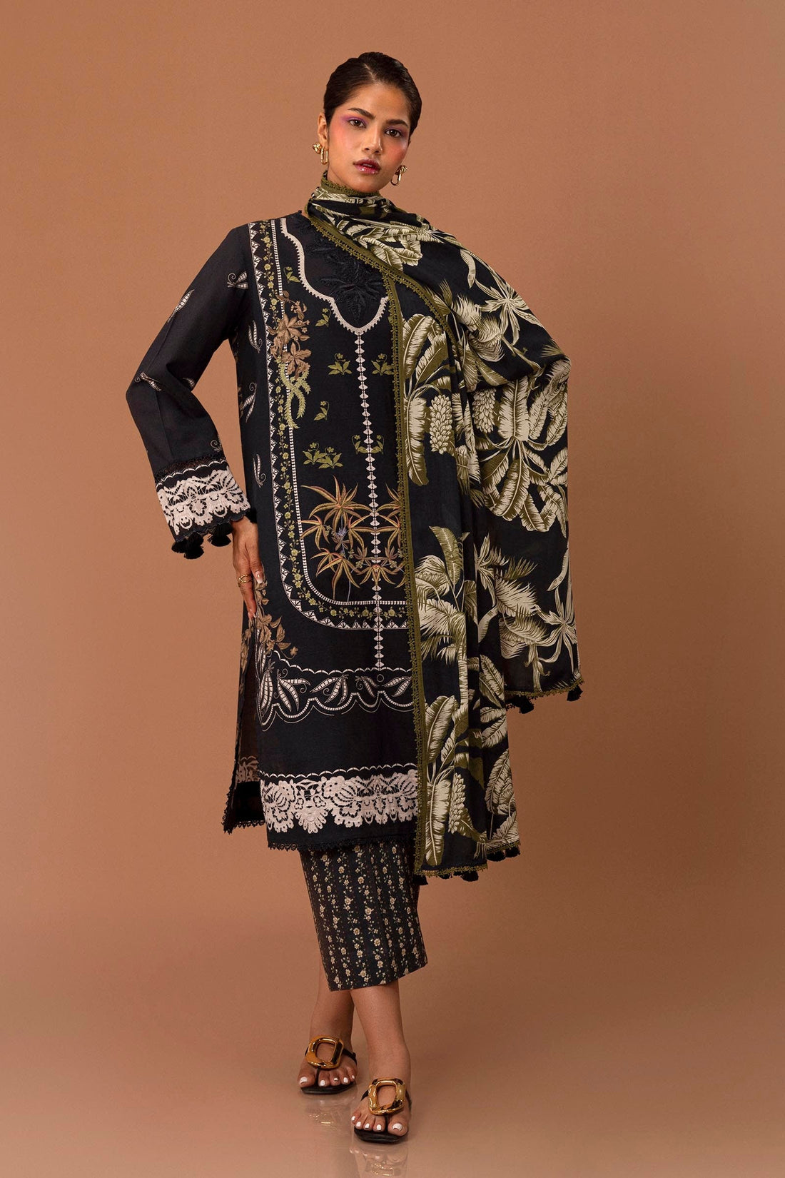 Sana Safinaz | Mahay Winter 24 | H243-006A-3DB by Sana Safinaz - Designer Dress - Type: Luxury - Available at Libayah - 100% Original