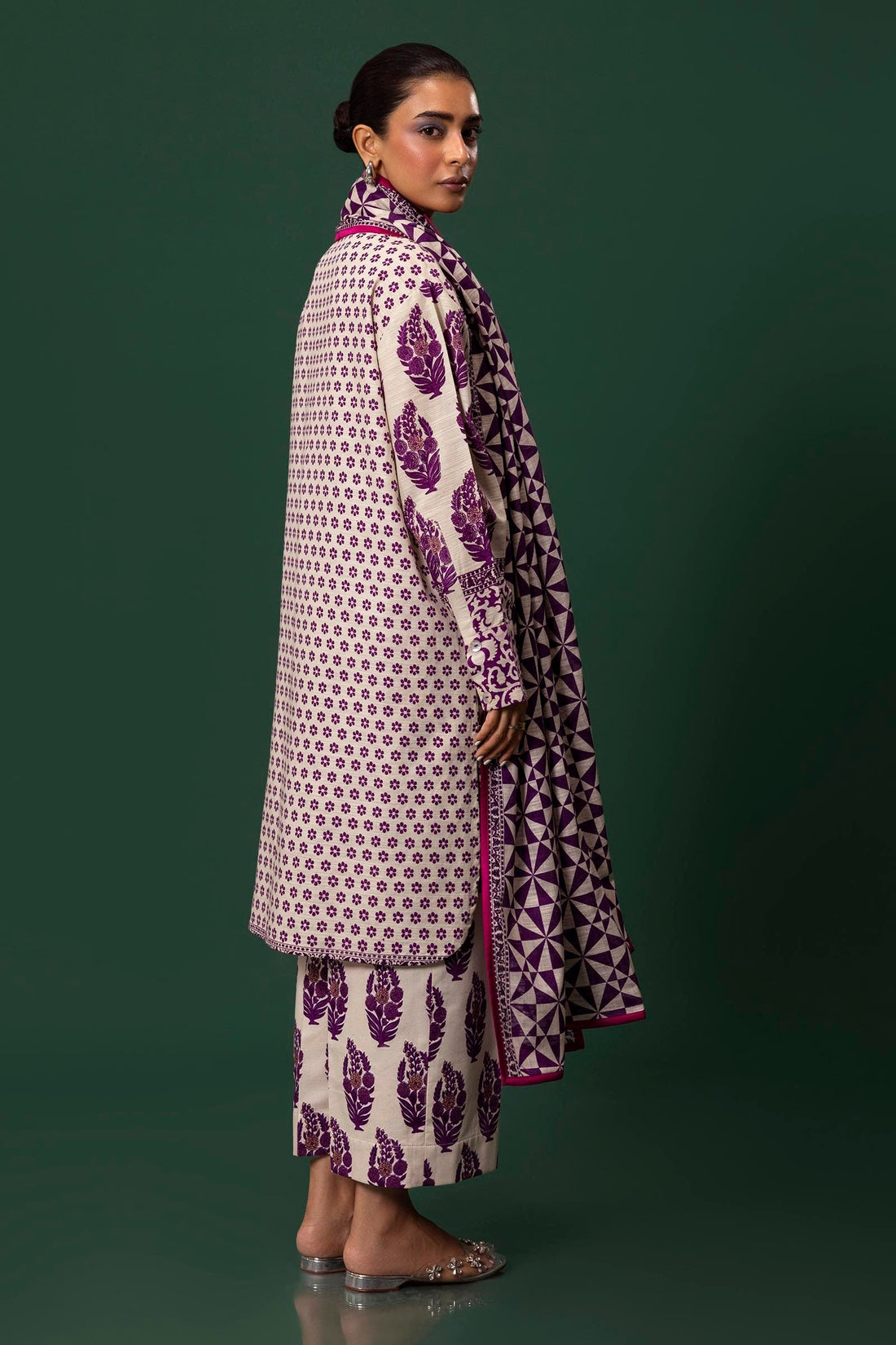 Sana Safinaz | Mahay Winter 24 | H243-009A-3CQ by Sana Safinaz - Designer Dress - Type: Luxury - Available at Libayah - 100% Original