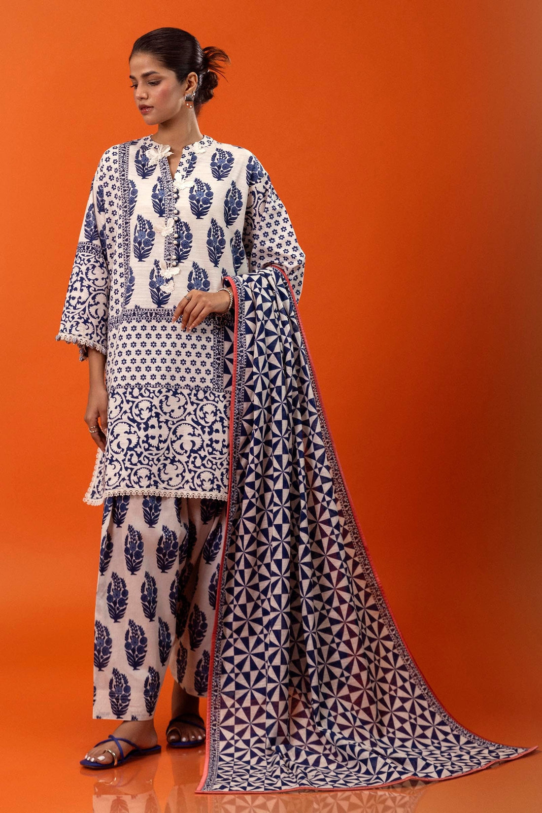 Sana Safinaz | Mahay Winter 24 | H243-009B-3CQ by Sana Safinaz - Designer Dress - Type: Luxury - Available at Libayah - 100% Original