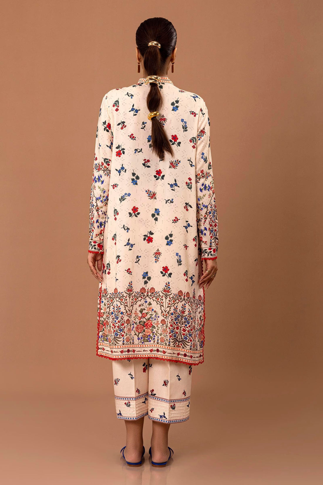Sana Safinaz | Mahay Winter 24 | H243-011A-2C by Sana Safinaz - Designer Dress - Type: Luxury - Available at Libayah - 100% Original