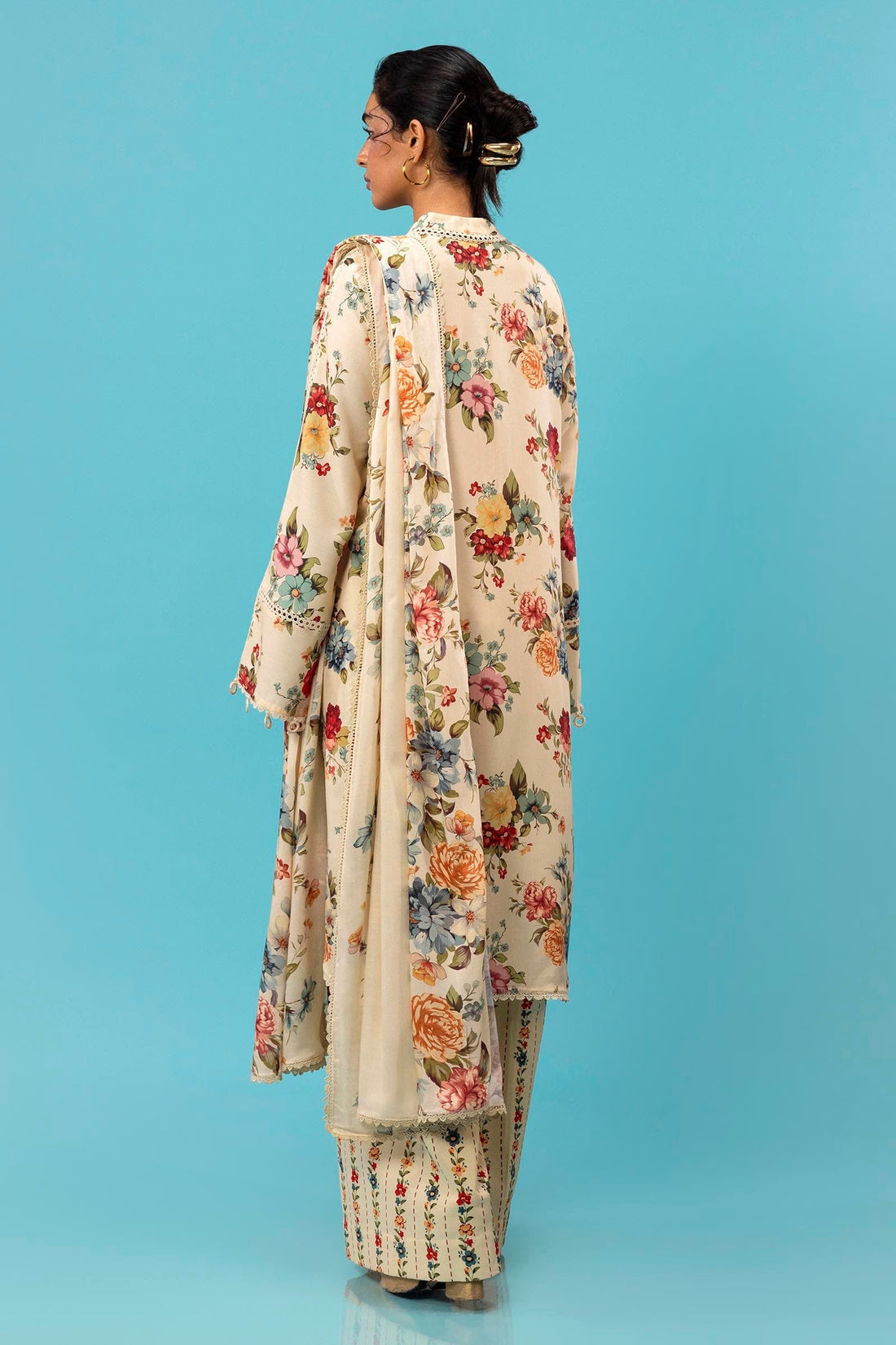 Sana Safinaz | Mahay Winter 24 | H243-014A-3DA by Sana Safinaz - Designer Dress - Type: Luxury - Available at Libayah - 100% Original