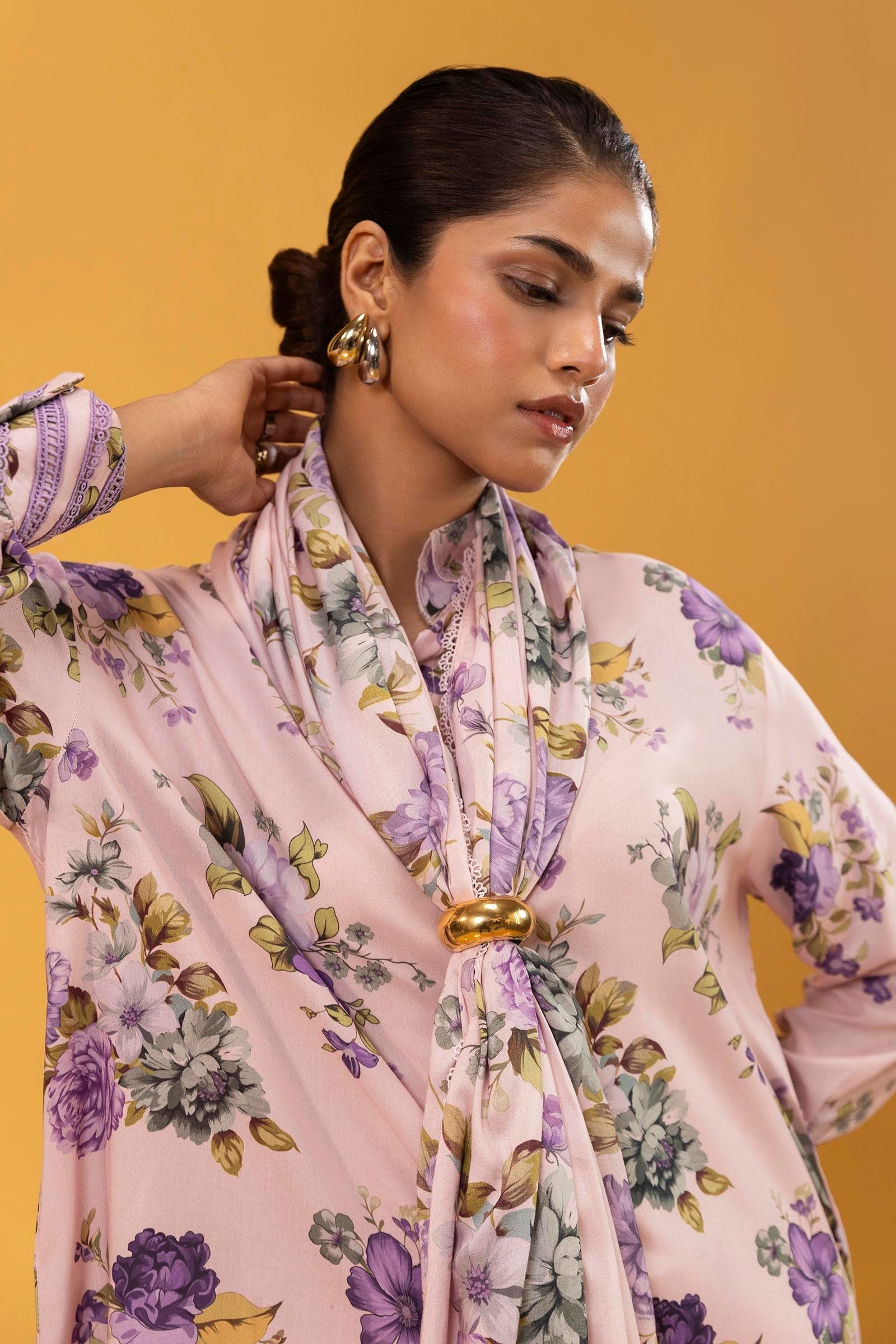 Sana Safinaz | Mahay Winter 24 | H243-014B-3DA by Sana Safinaz - Designer Dress - Type: Luxury - Available at Libayah - 100% Original