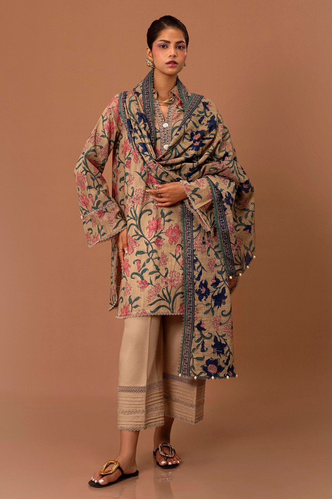 Sana Safinaz | Mahay Winter 24 | H243-017B-2Q by Sana Safinaz - Designer Dress - Type: Luxury - Available at Libayah - 100% Original