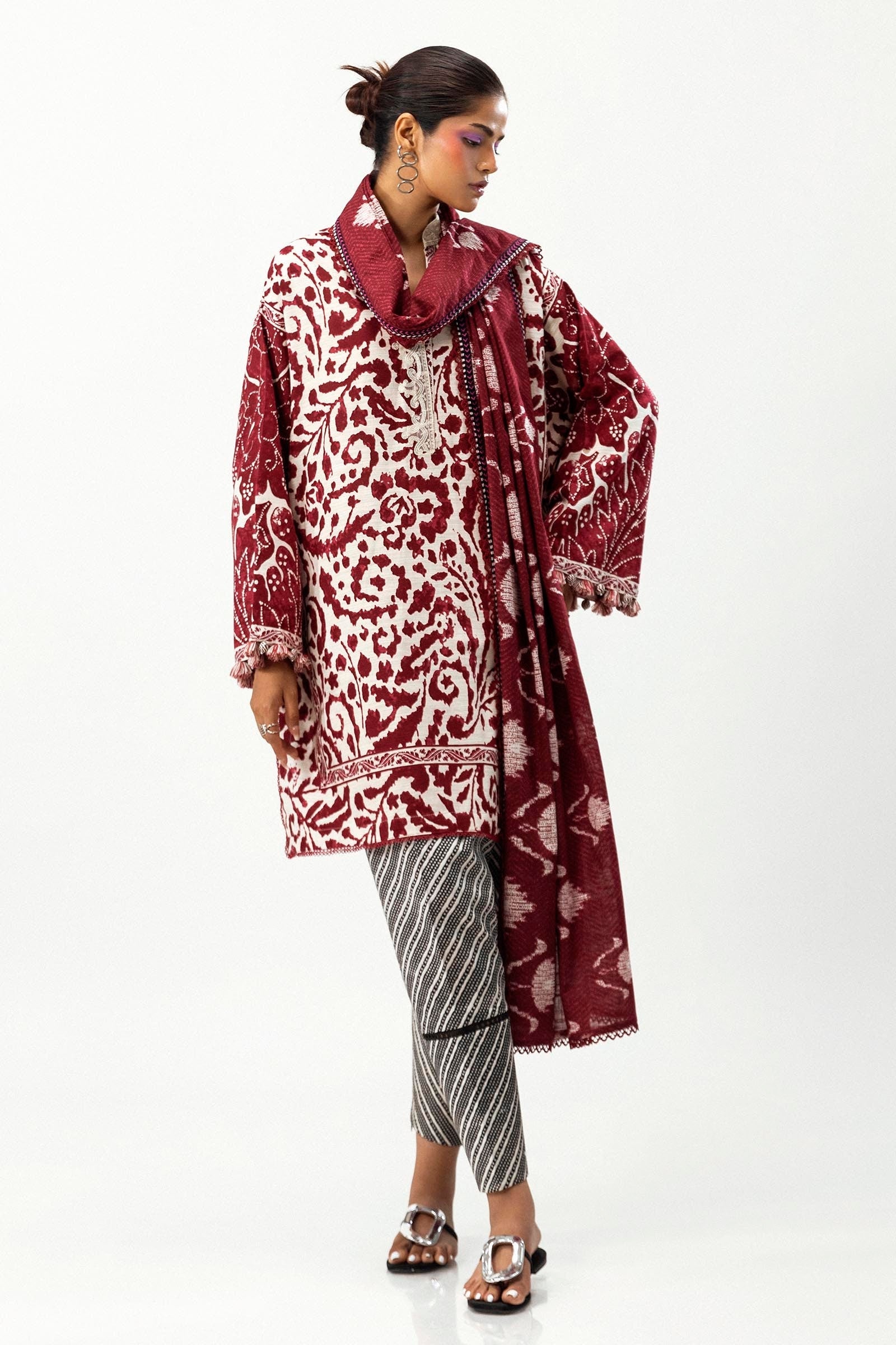 Sana Safinaz | Mahay Winter 24 | H243-018A-3CQ by Sana Safinaz - Designer Dress - Type: Luxury - Available at Libayah - 100% Original