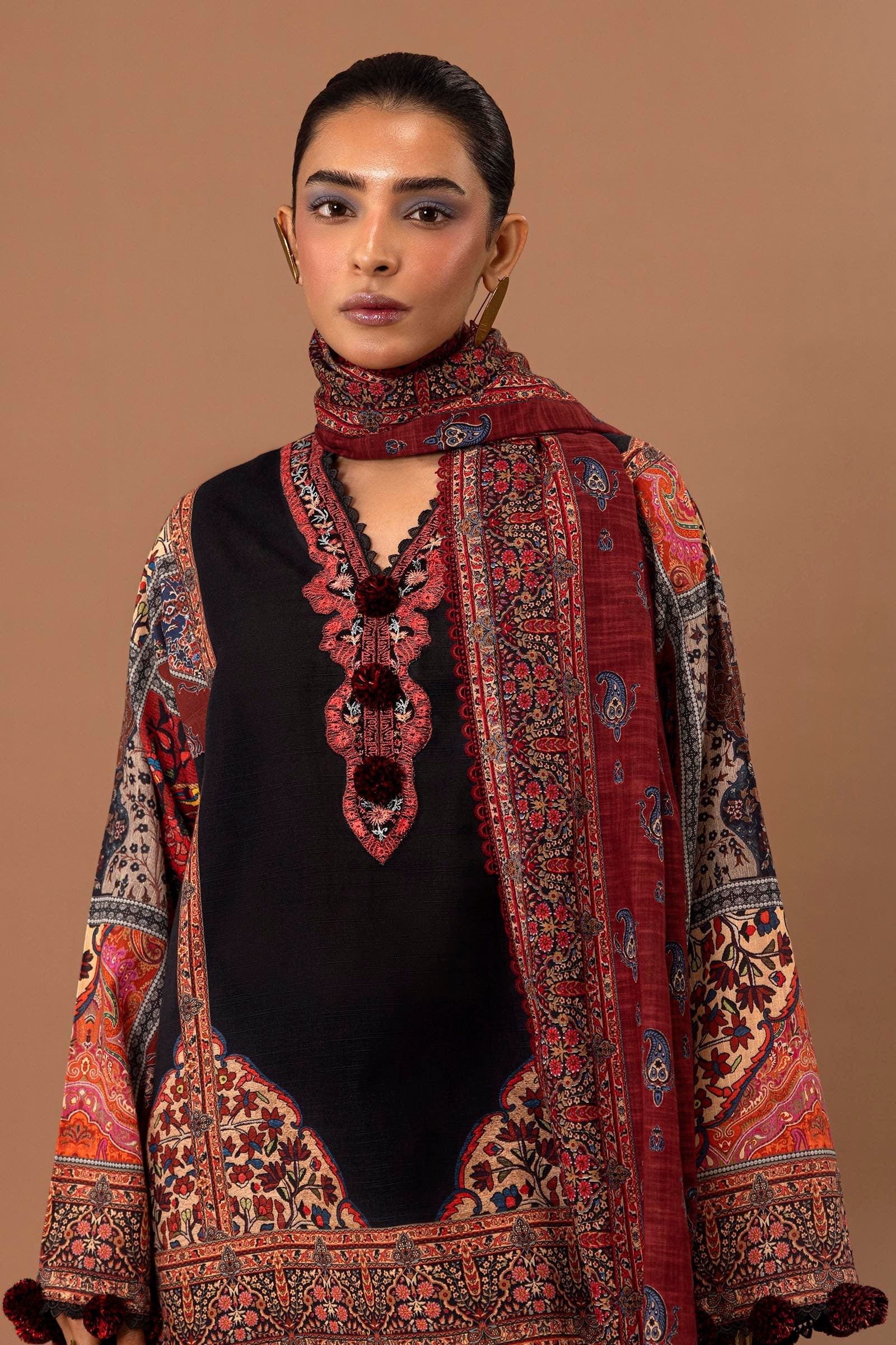 Sana Safinaz | Mahay Winter 24 | H243-019A-2BQ by Sana Safinaz - Designer Dress - Type: Luxury - Available at Libayah - 100% Original