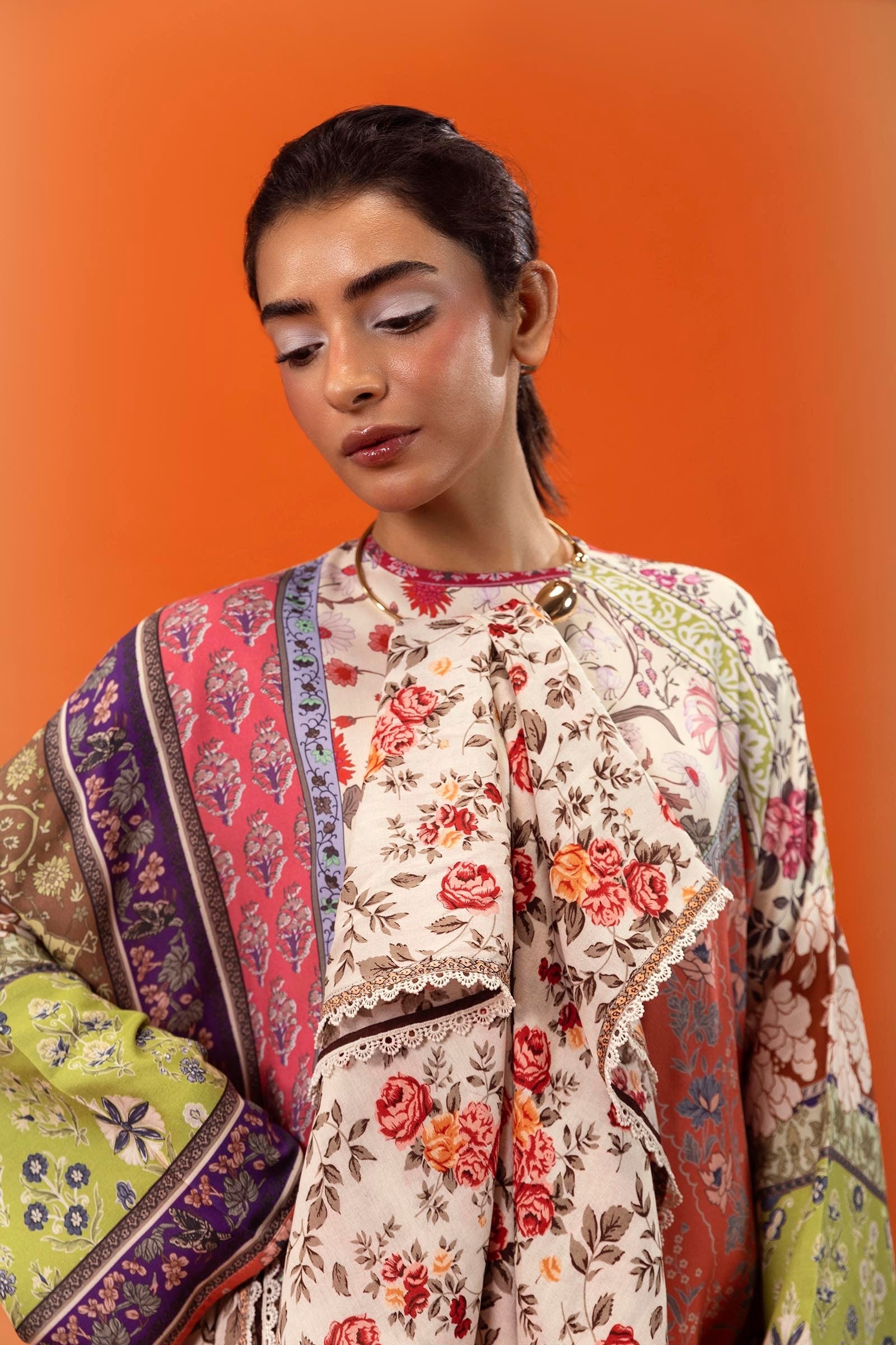 Sana Safinaz | Mahay Winter 24 | H243-020A-2DI by Sana Safinaz - Designer Dress - Type: Luxury - Available at Libayah - 100% Original