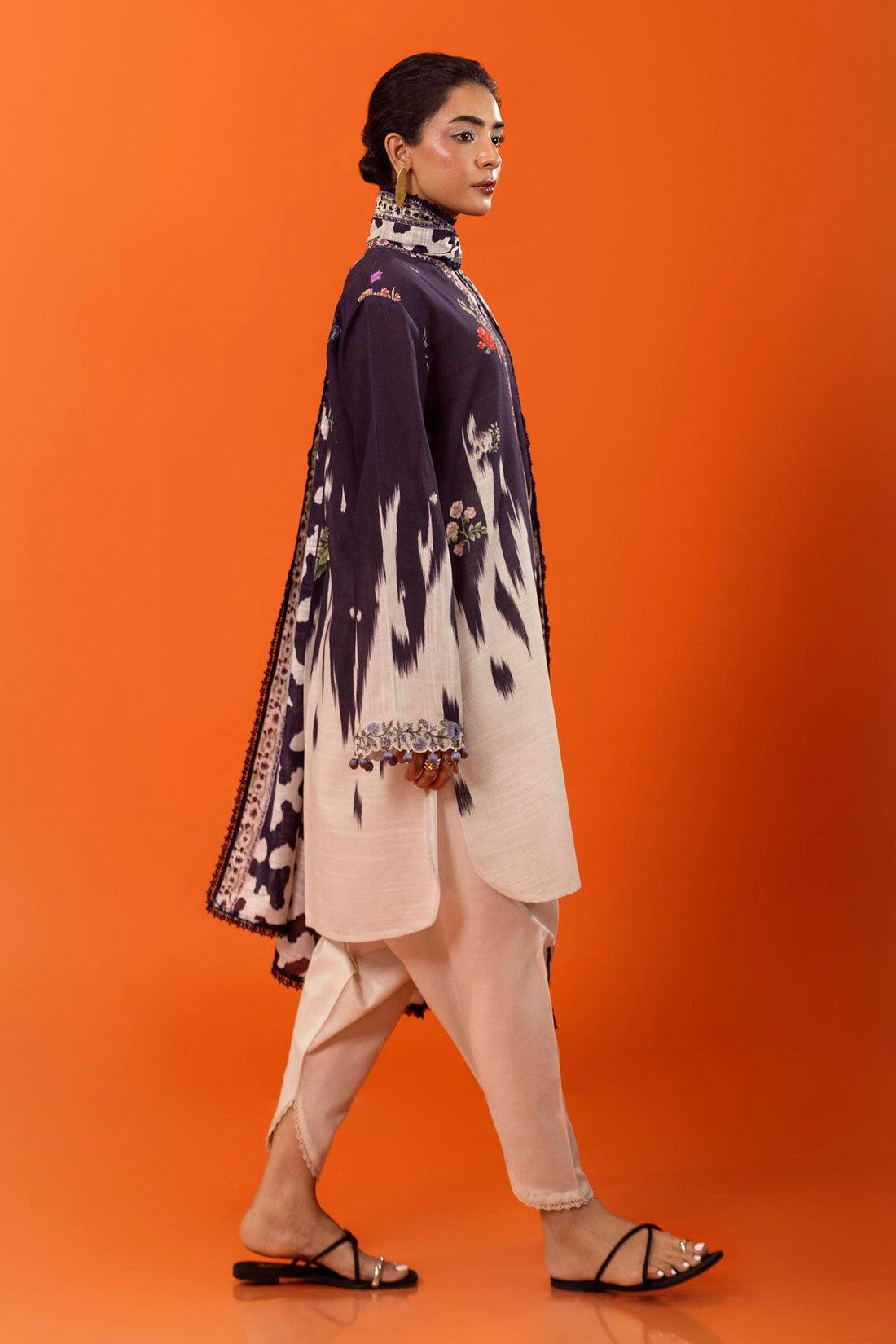 Sana Safinaz | Mahay Winter 24 | H243-021B-2BQ by Sana Safinaz - Designer Dress - Type: Luxury - Available at Libayah - 100% Original