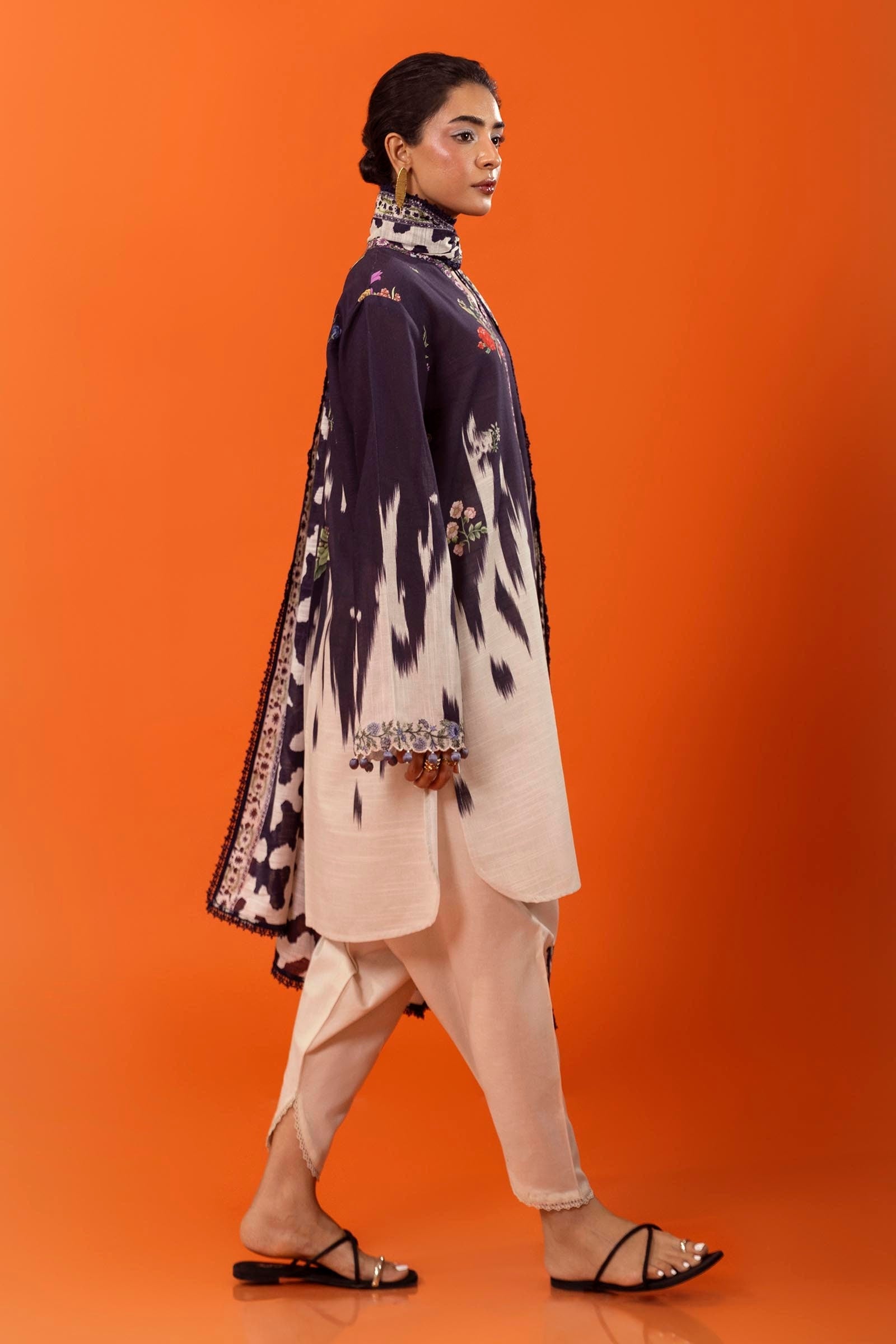 Sana Safinaz | Mahay Winter 24 | H243-021B-2BQ by Sana Safinaz - Designer Dress - Type: Luxury - Available at Libayah - 100% Original